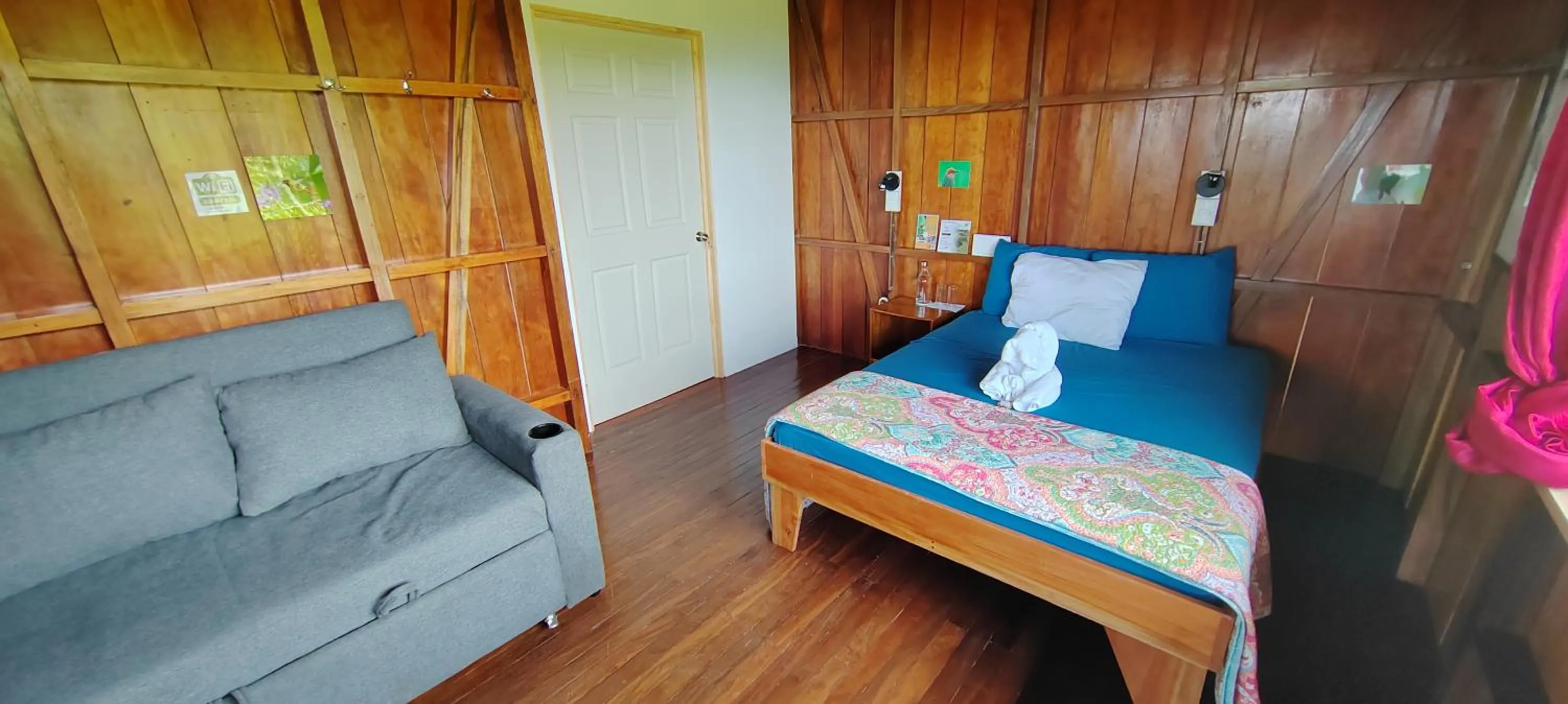 Bed in Birds & Breakfast Costa Rica