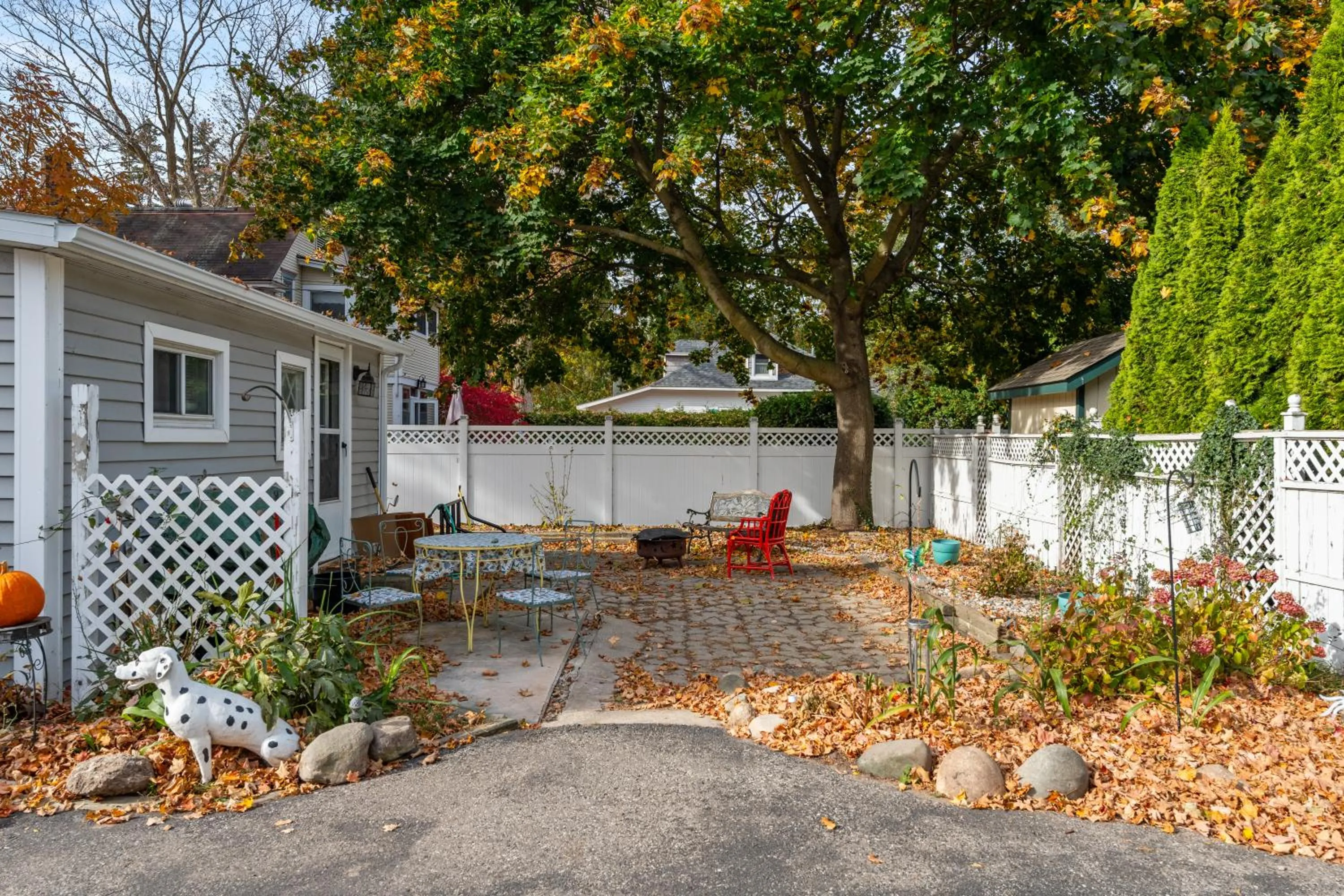 Patio in Charlevoix House - The Northside