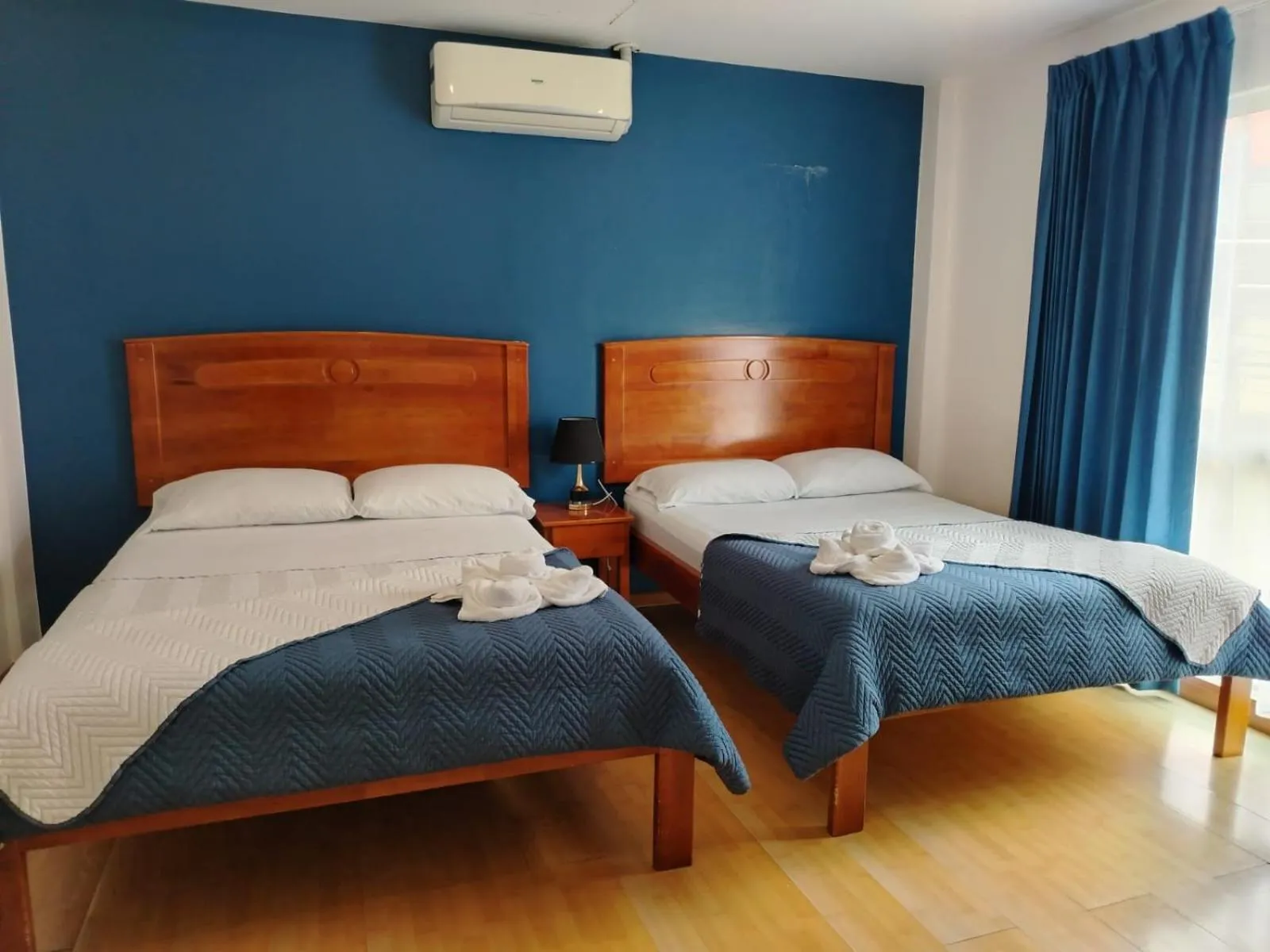 Property building, Bed in Park View Hotel & Restaurant