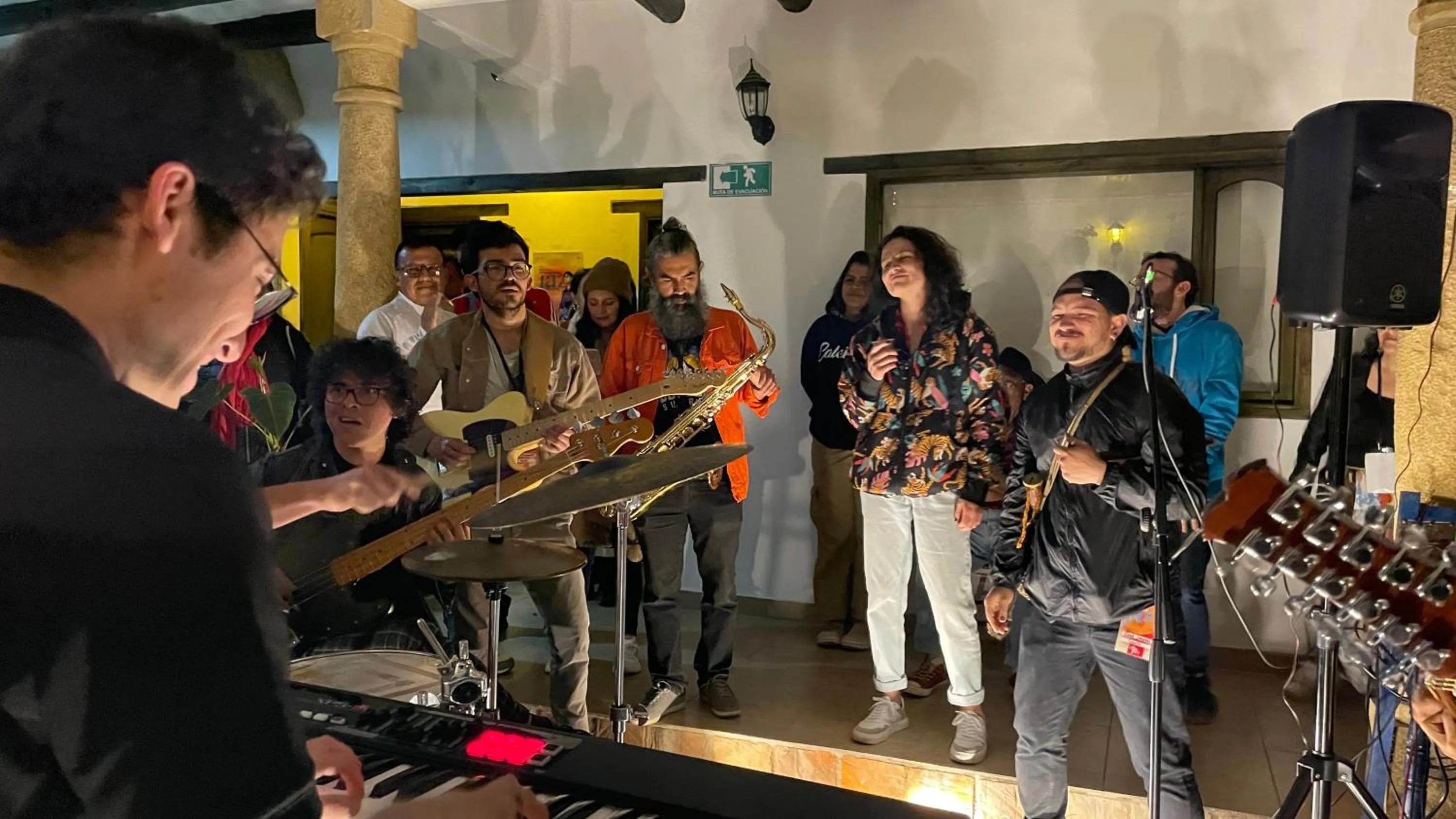 group of guests in Hotel Verona Villa de Leyva