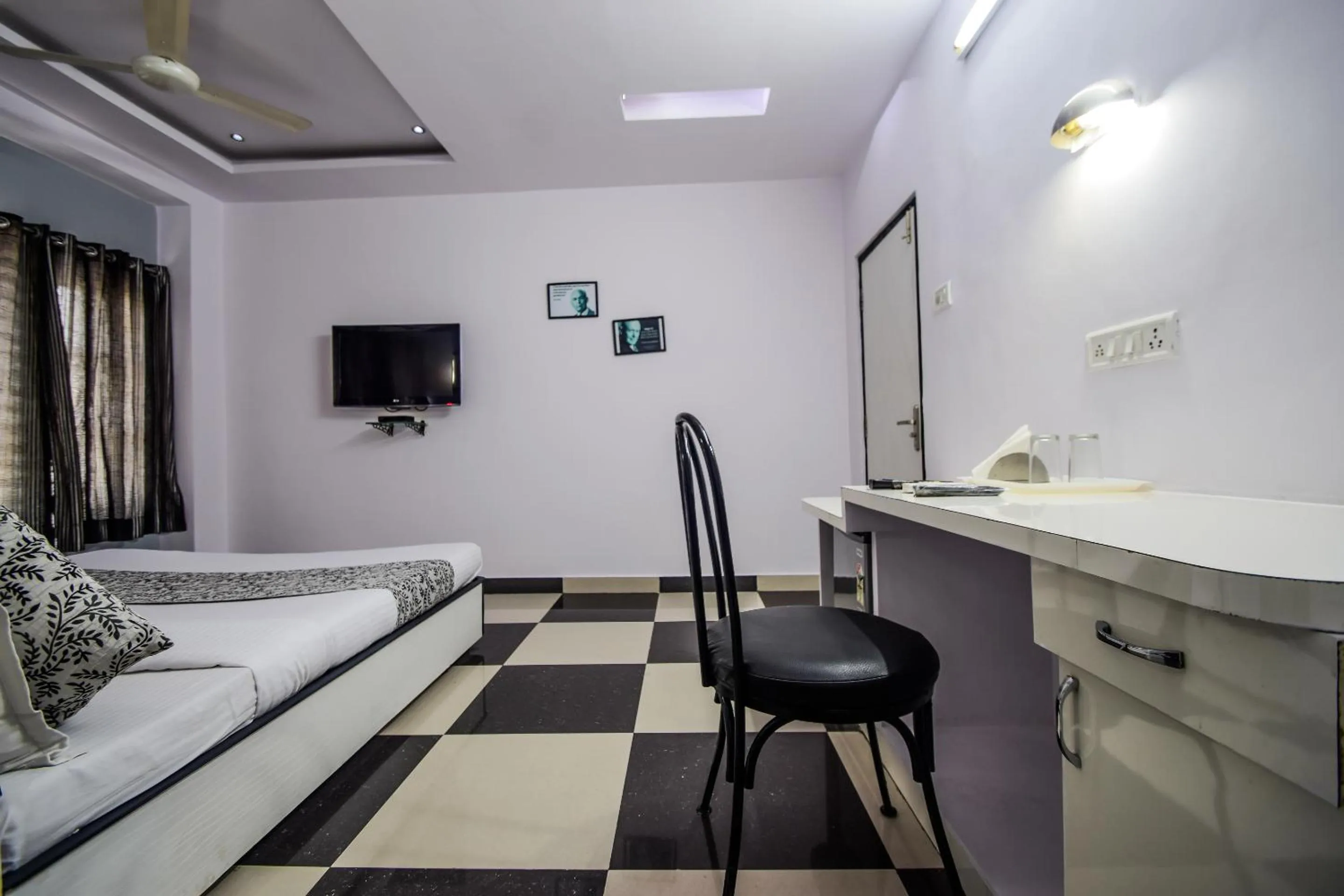 Bedroom, Bed in Hotel The Space