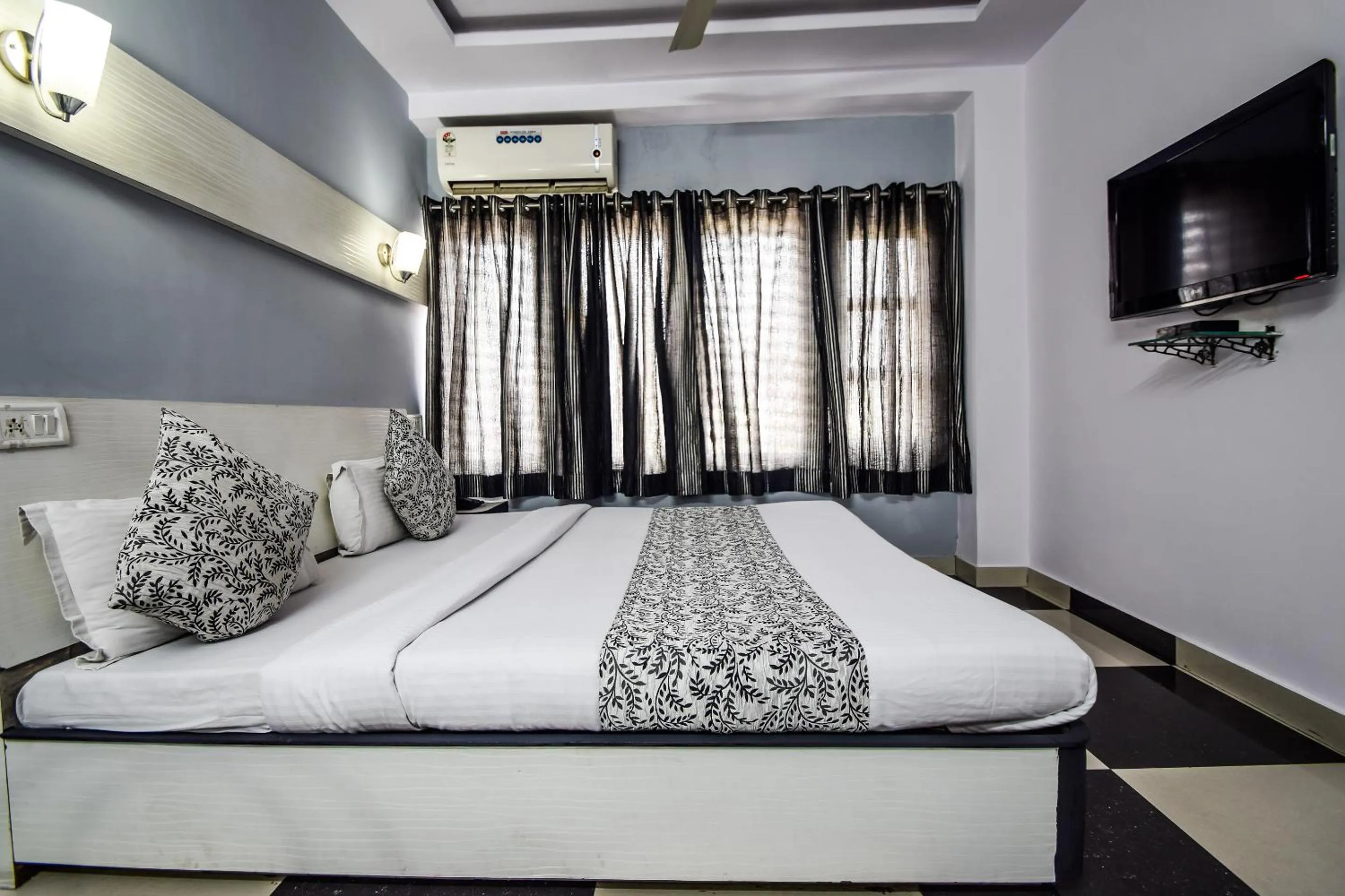 Bed in Hotel The Space