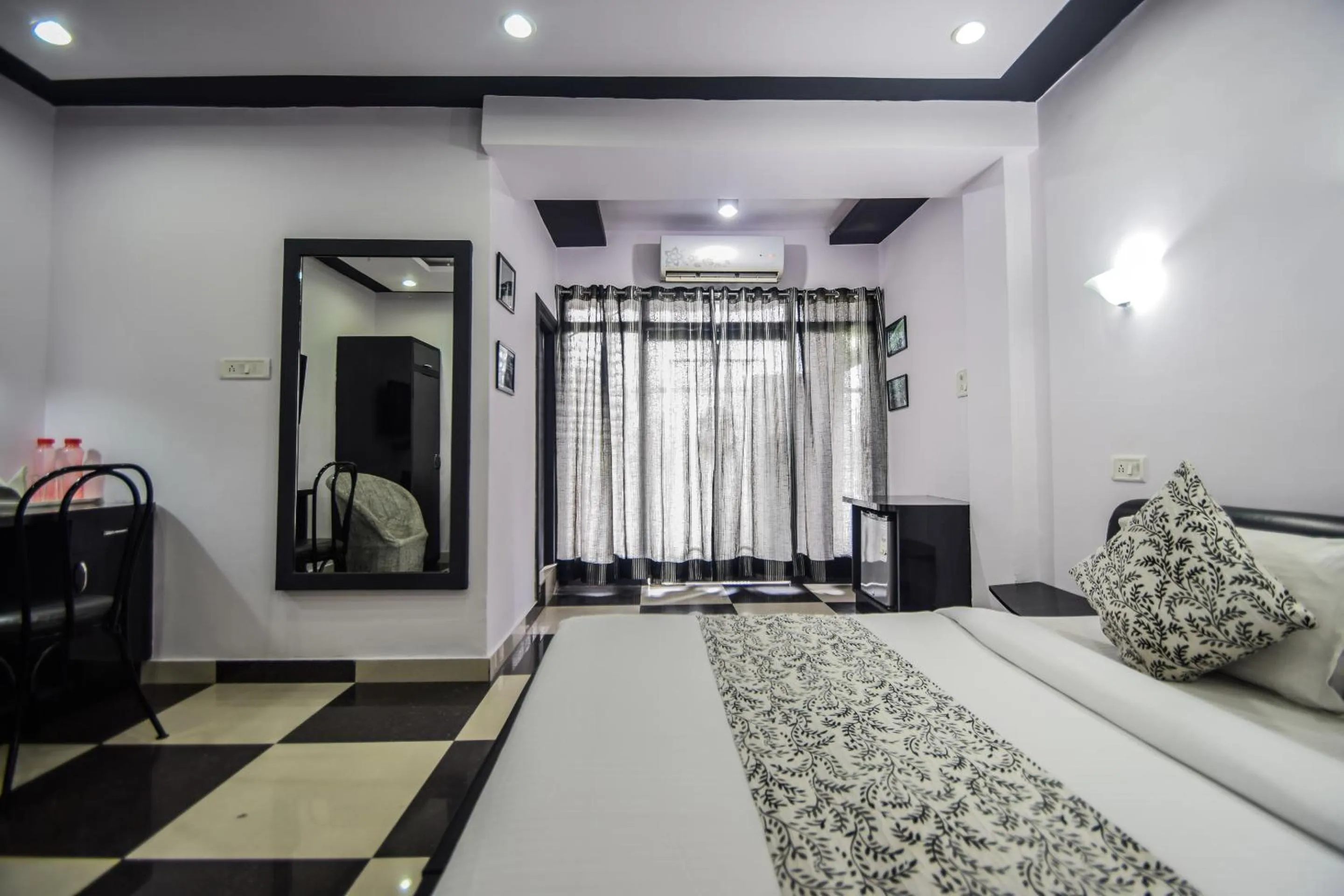 Bed in Hotel The Space