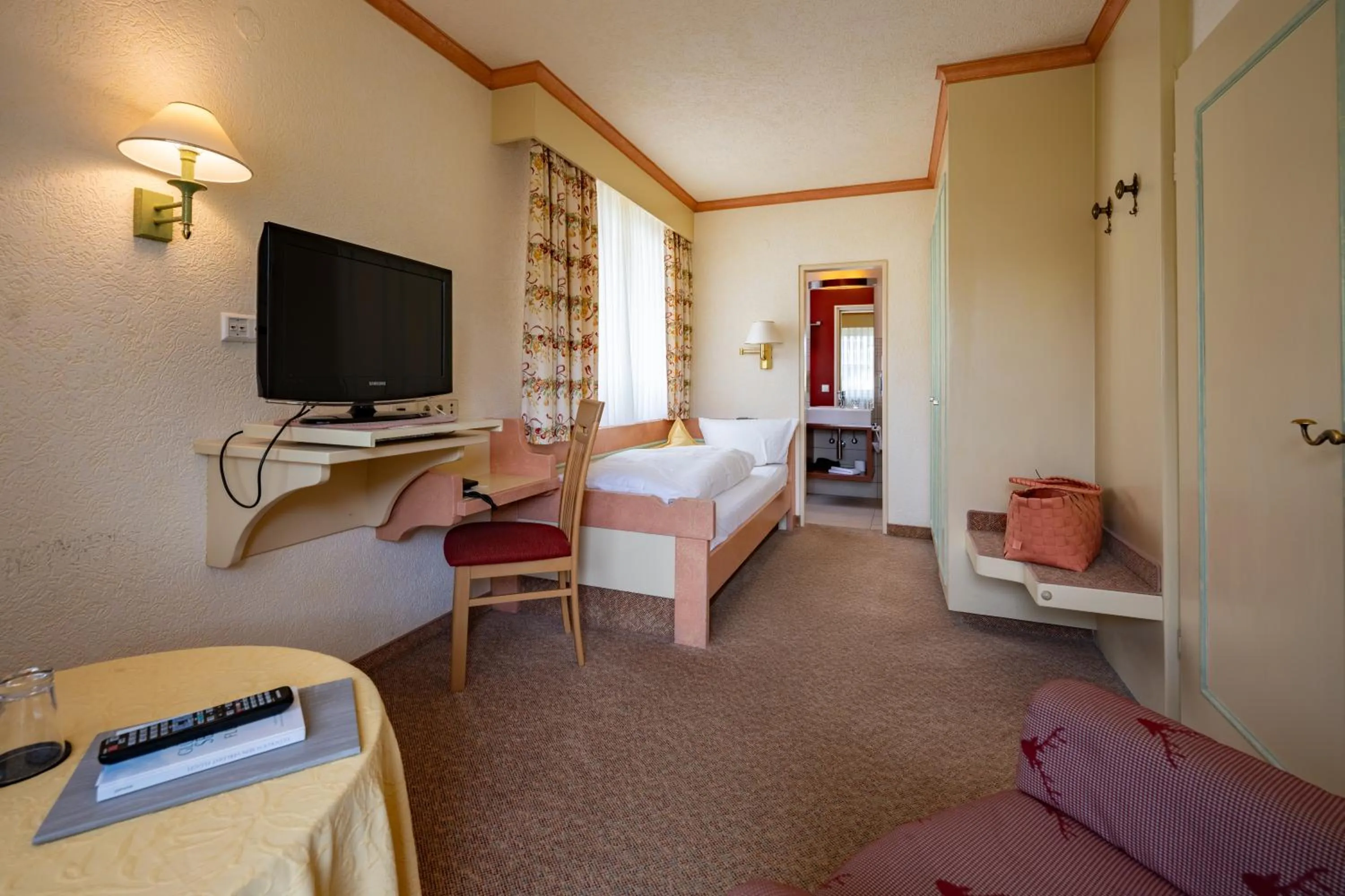 Bed in Hotel Lamm Baiersbronn Mitteltal