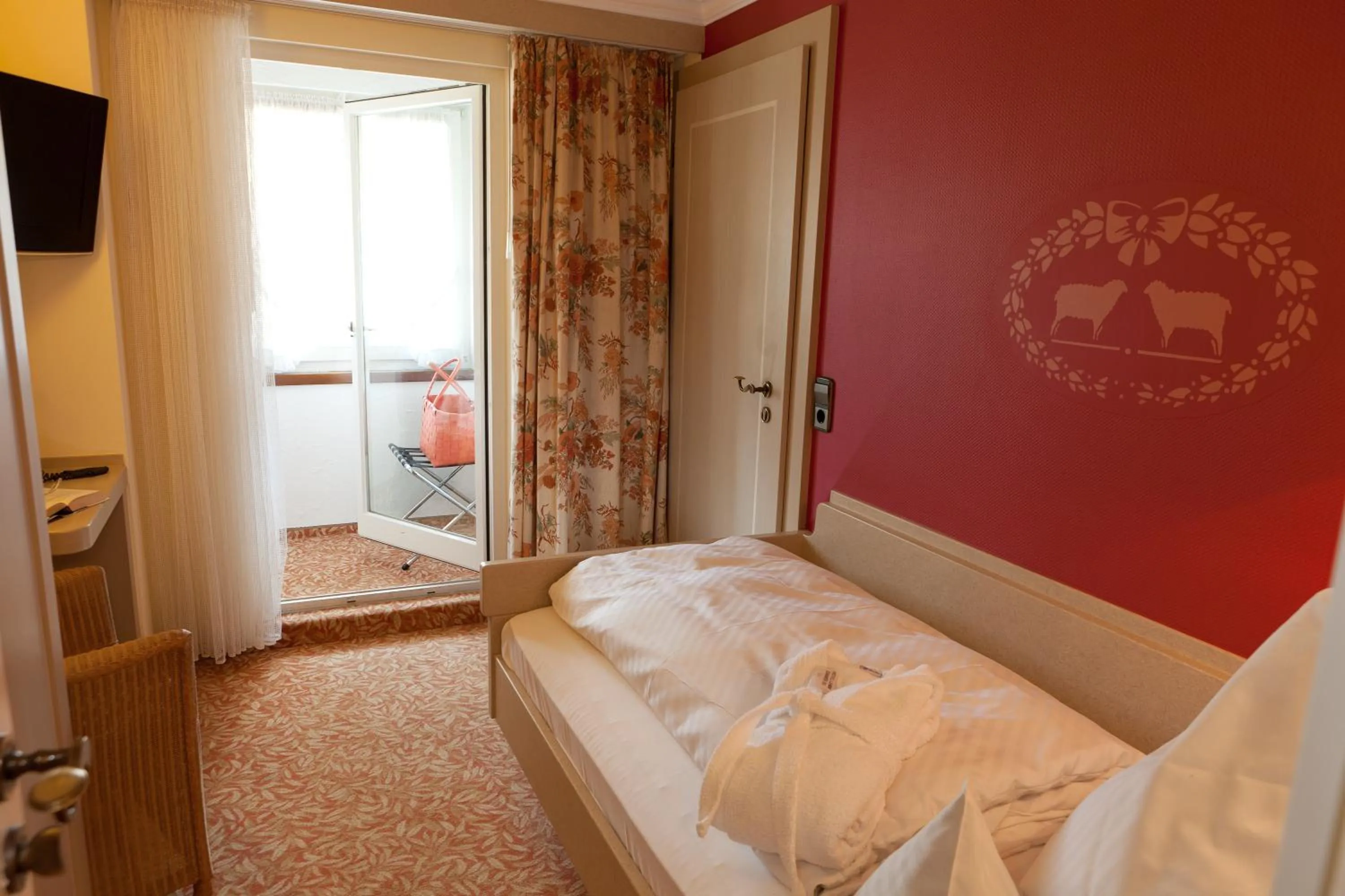 Bed in Hotel Lamm Baiersbronn Mitteltal