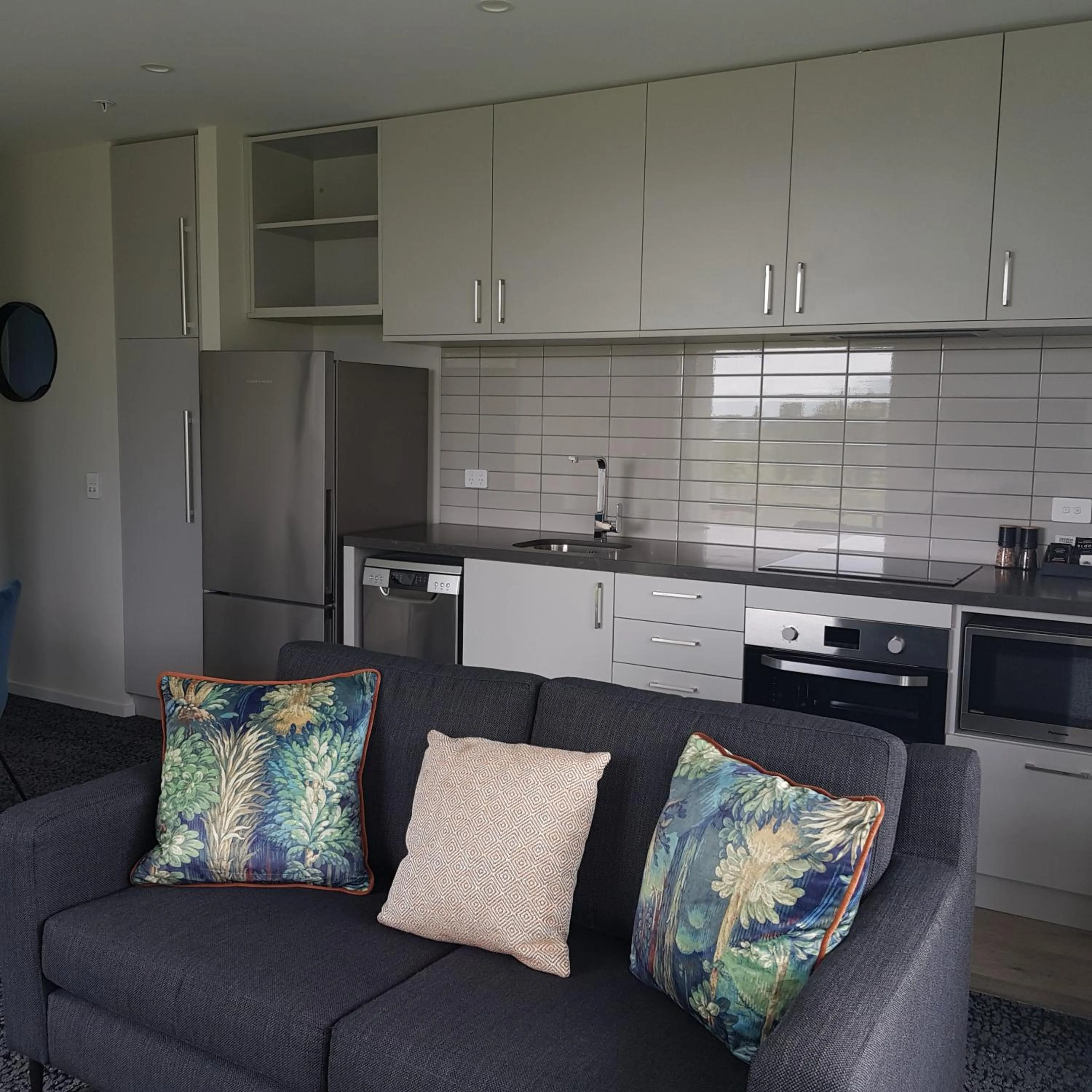 Seating area in Quest Queenstown Apartments Remarkables Park