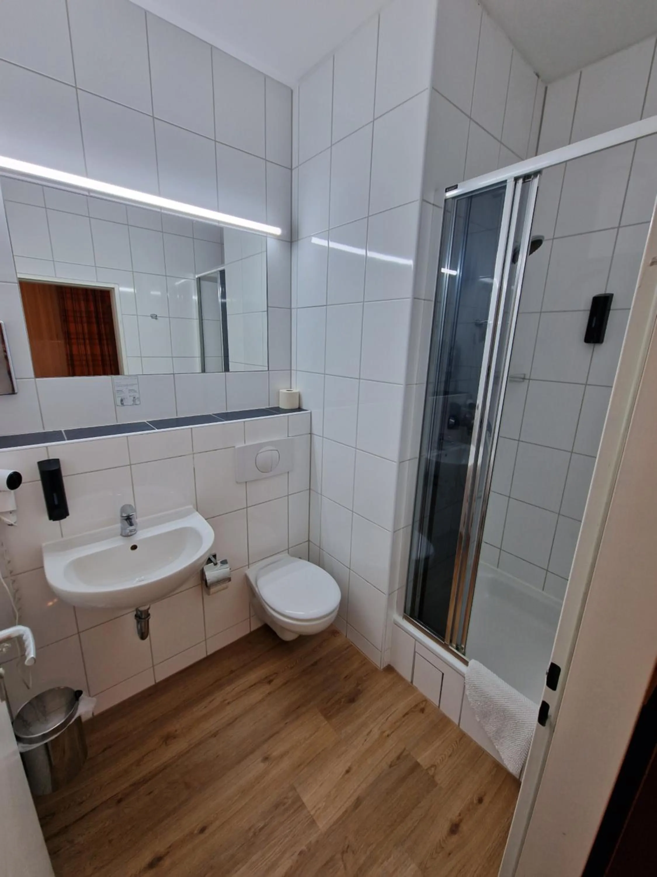 Shower in Mikon Eastgate Hotel - City Centre