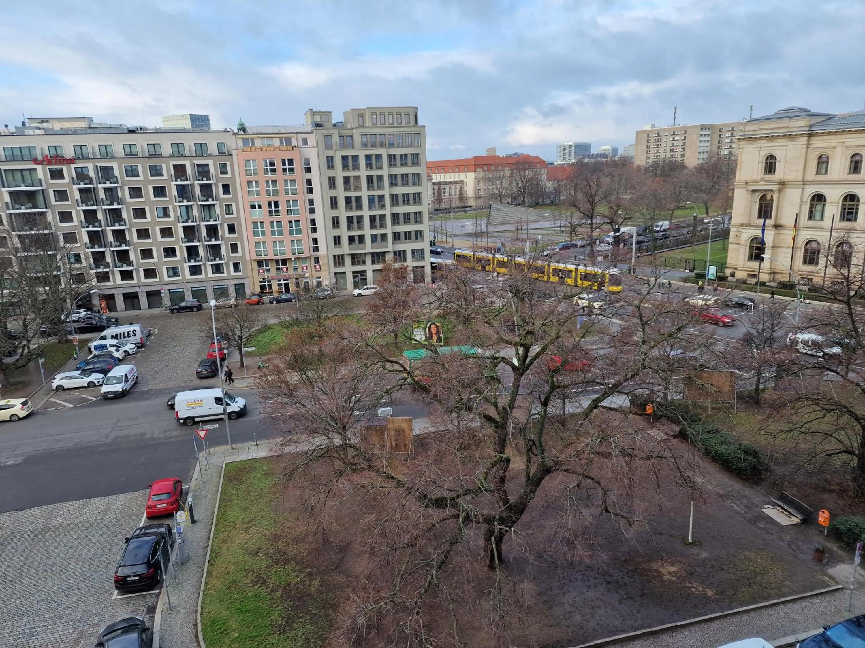 Street view in Mikon Eastgate Hotel - City Centre