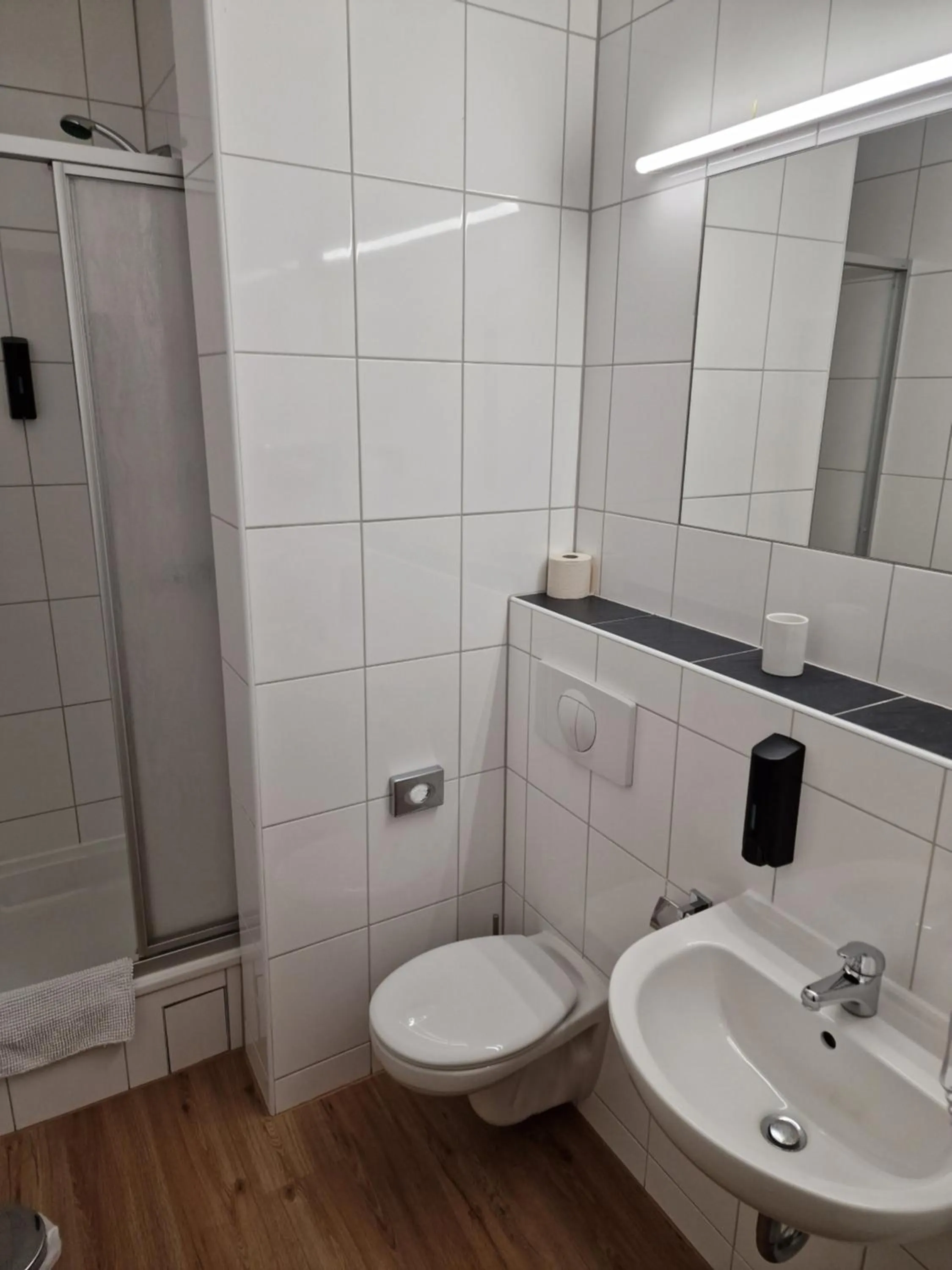 Shower in Mikon Eastgate Hotel - City Centre