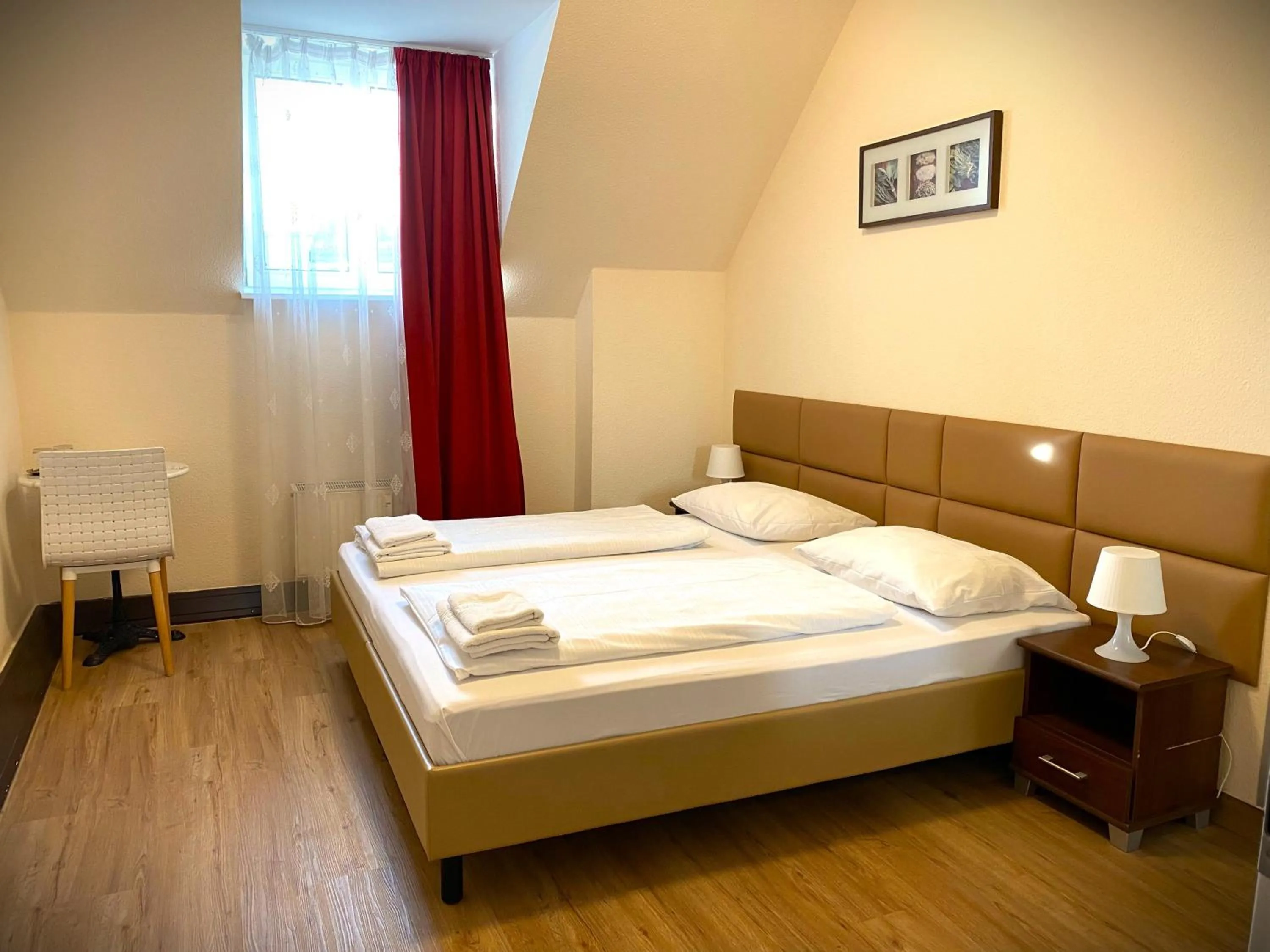 Photo of the whole room in Mikon Eastgate Hotel - City Centre