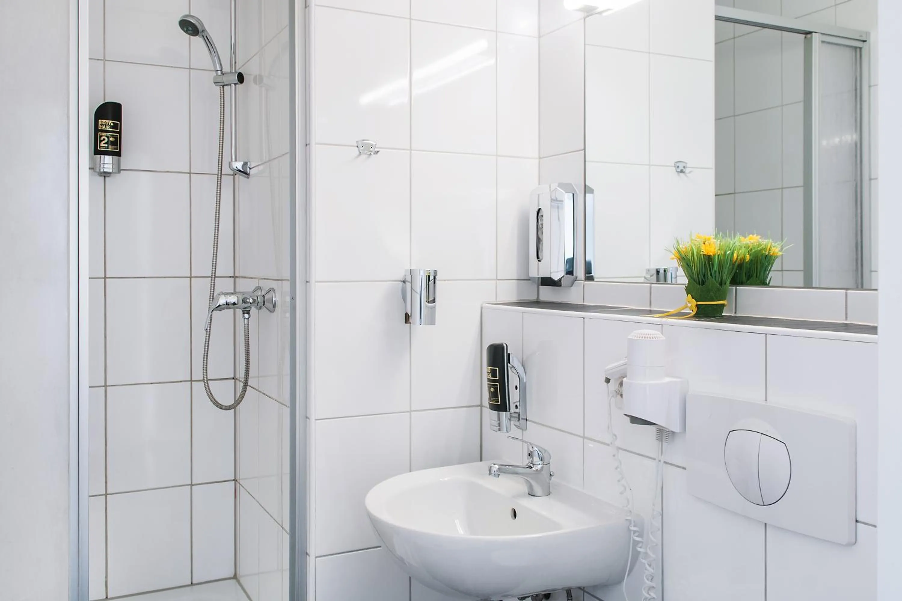 Bathroom in Mikon Eastgate Hotel - City Centre