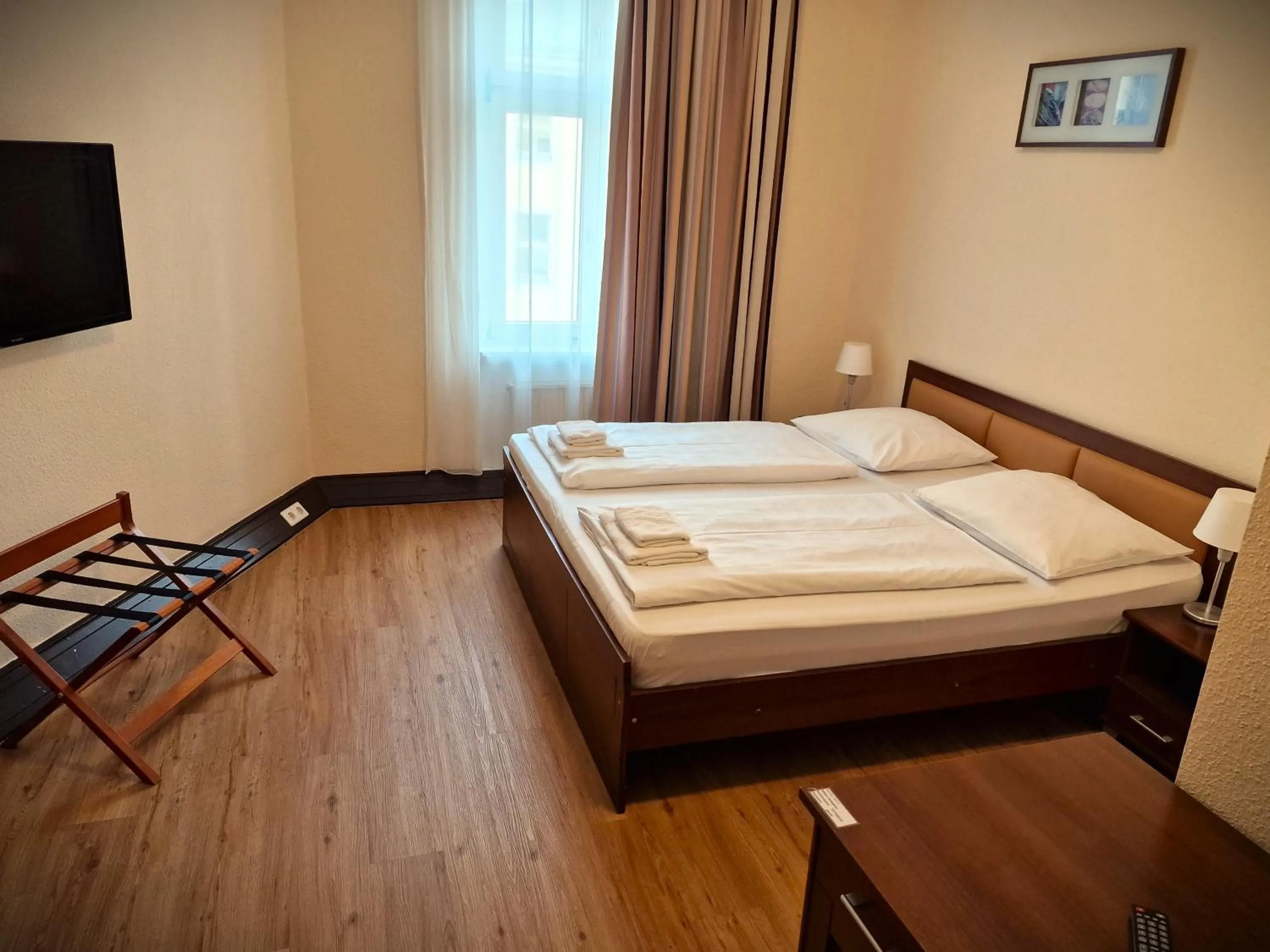 Photo of the whole room in Mikon Eastgate Hotel - City Centre