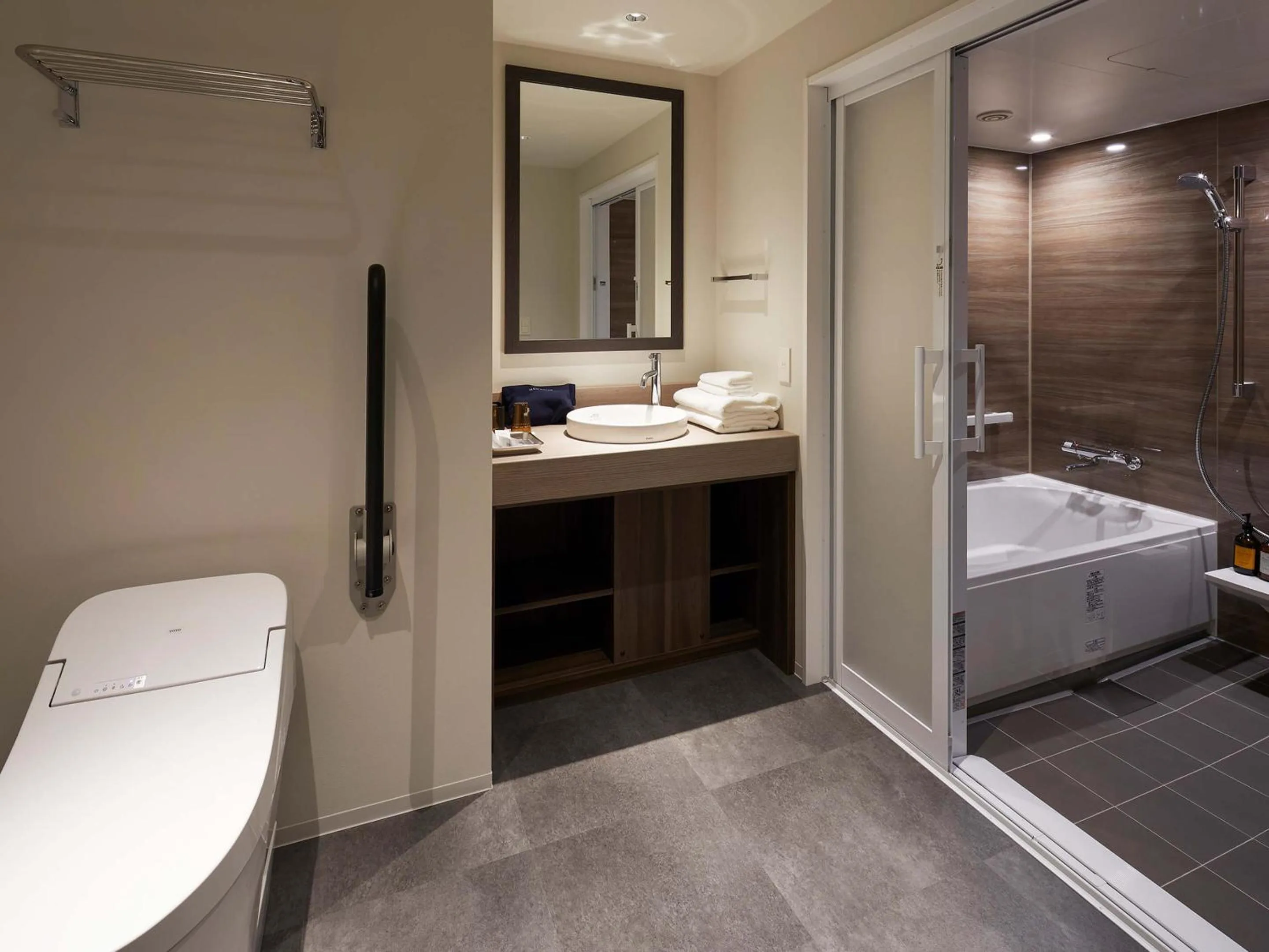 Bathroom, Bed in Susukino Granbell Hotel