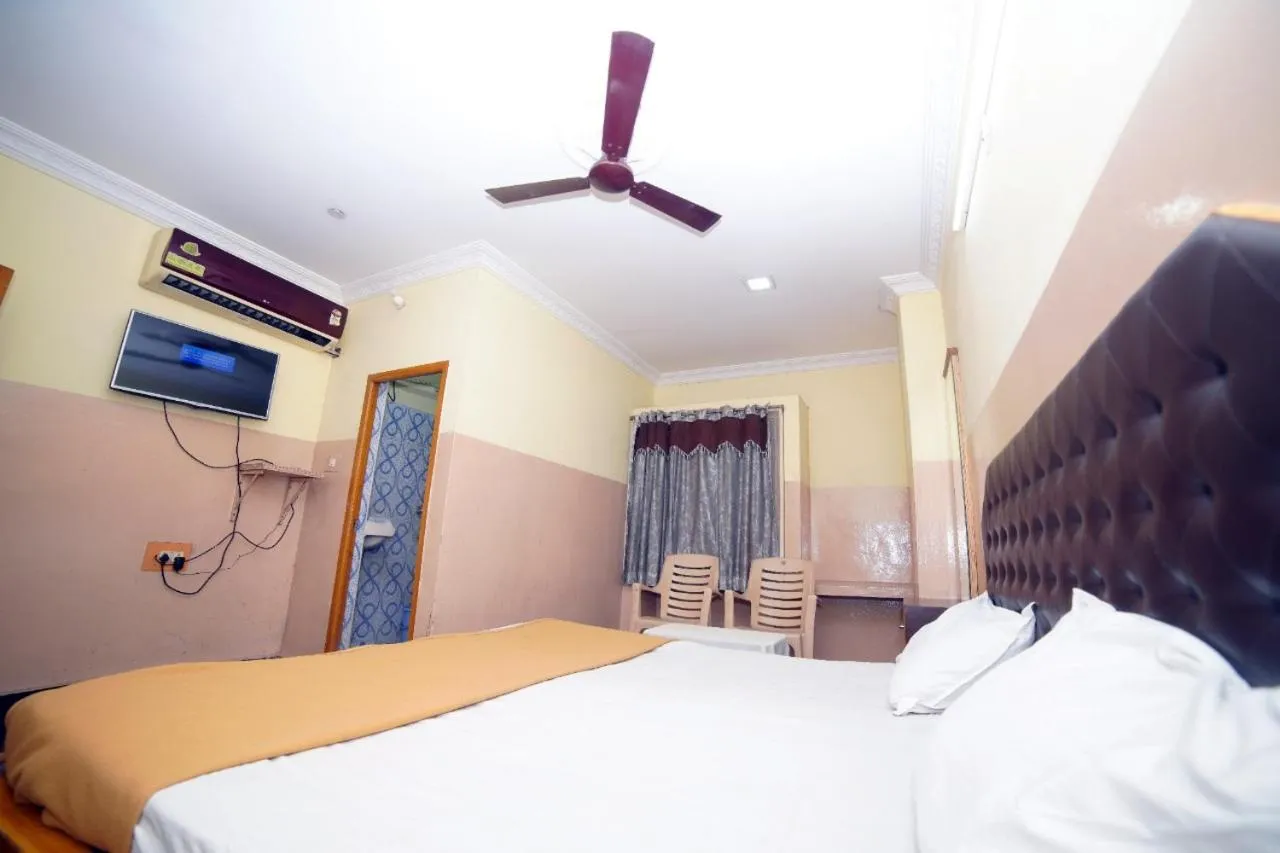 HOTEL ASWINI GRAND LODGE