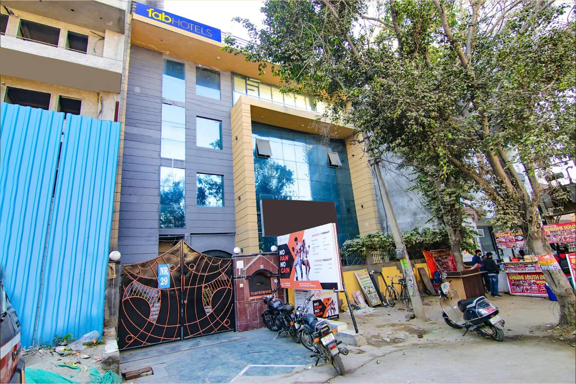 Facade/entrance in FabHotel Singh Suite - DLF Phase 3, Gurugram