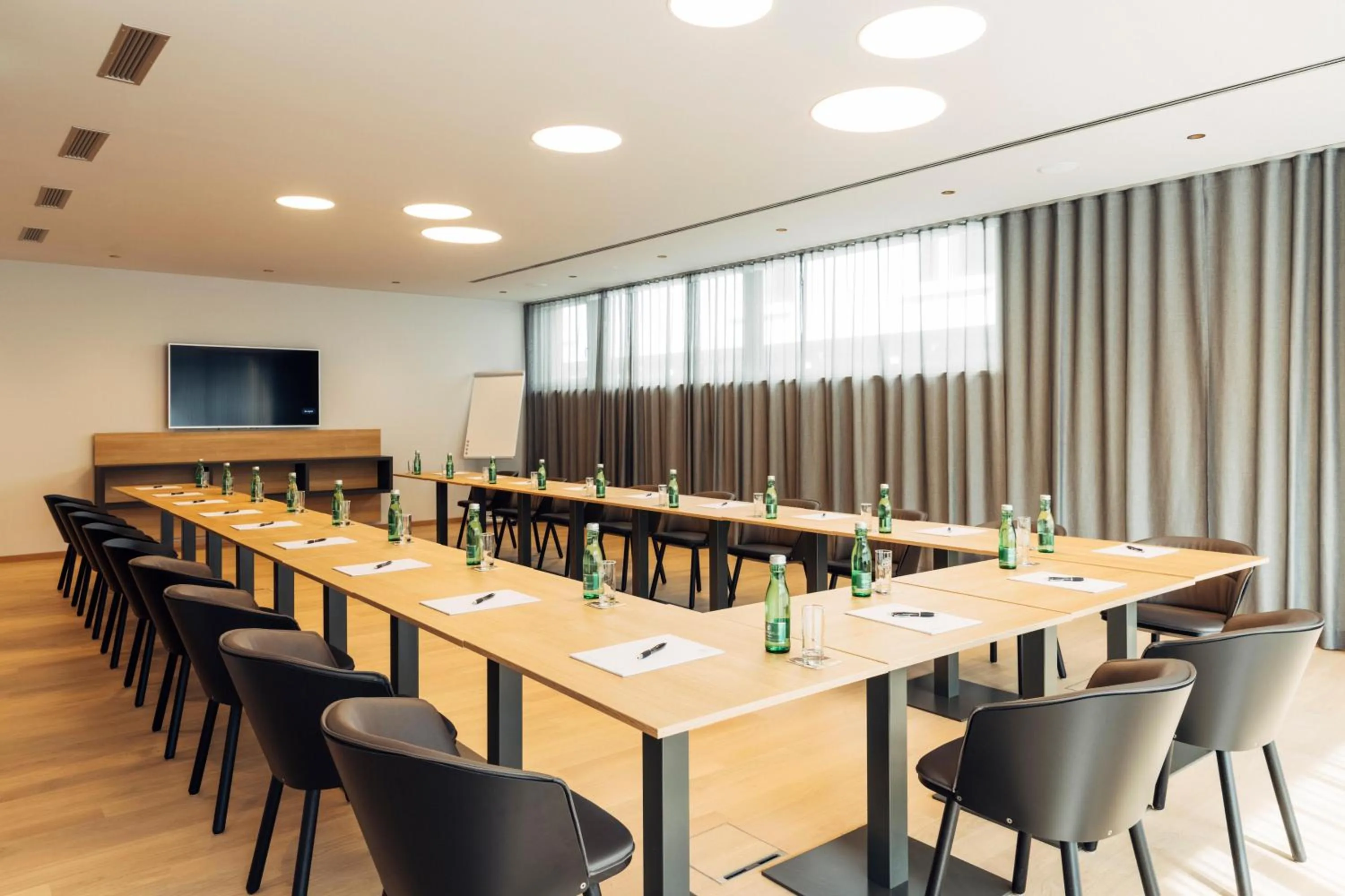Meeting/conference room in harry's home Bischofshofen hotel & apartments