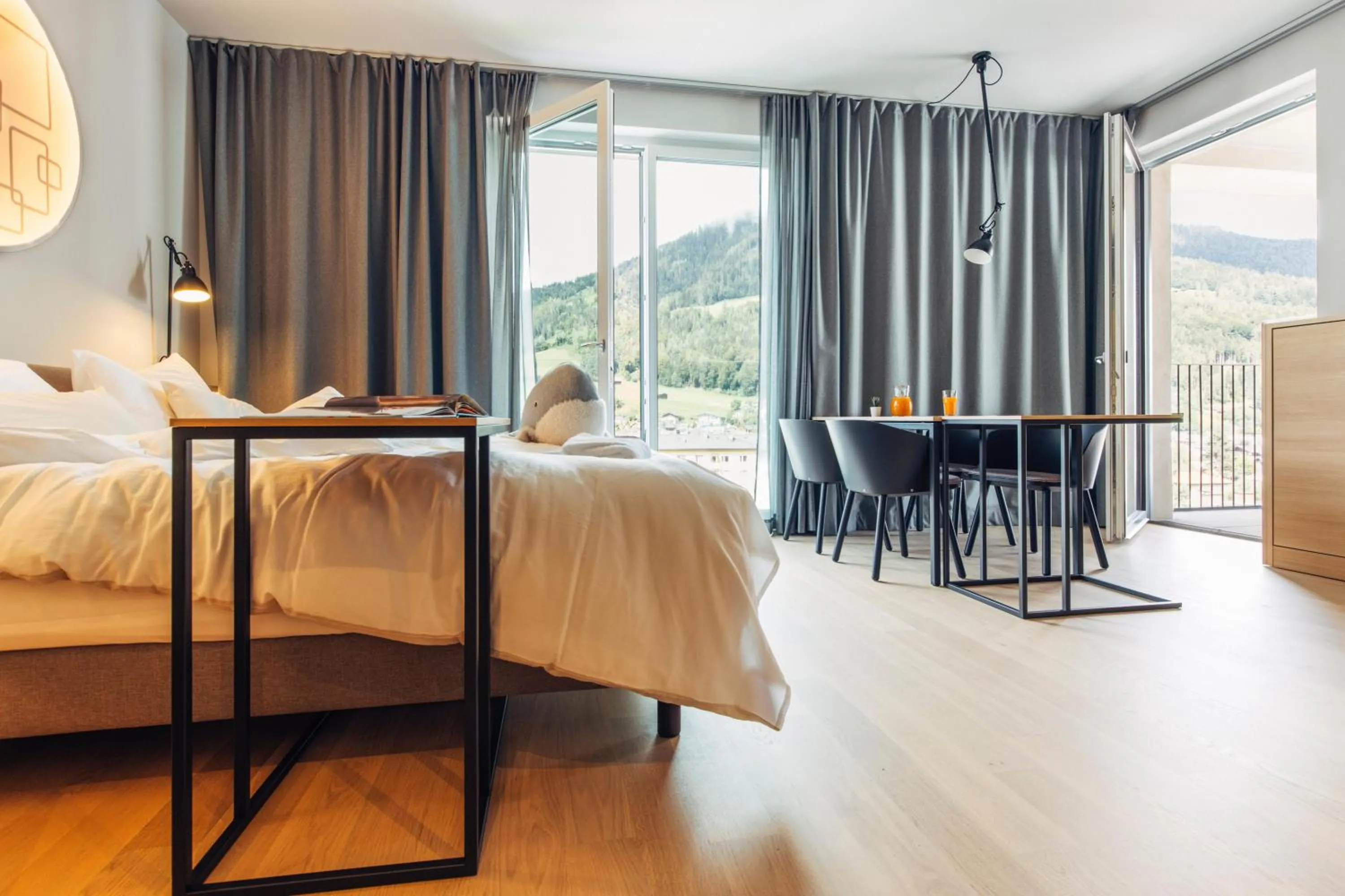 Photo of the whole room, Bed in harry's home Bischofshofen hotel & apartments