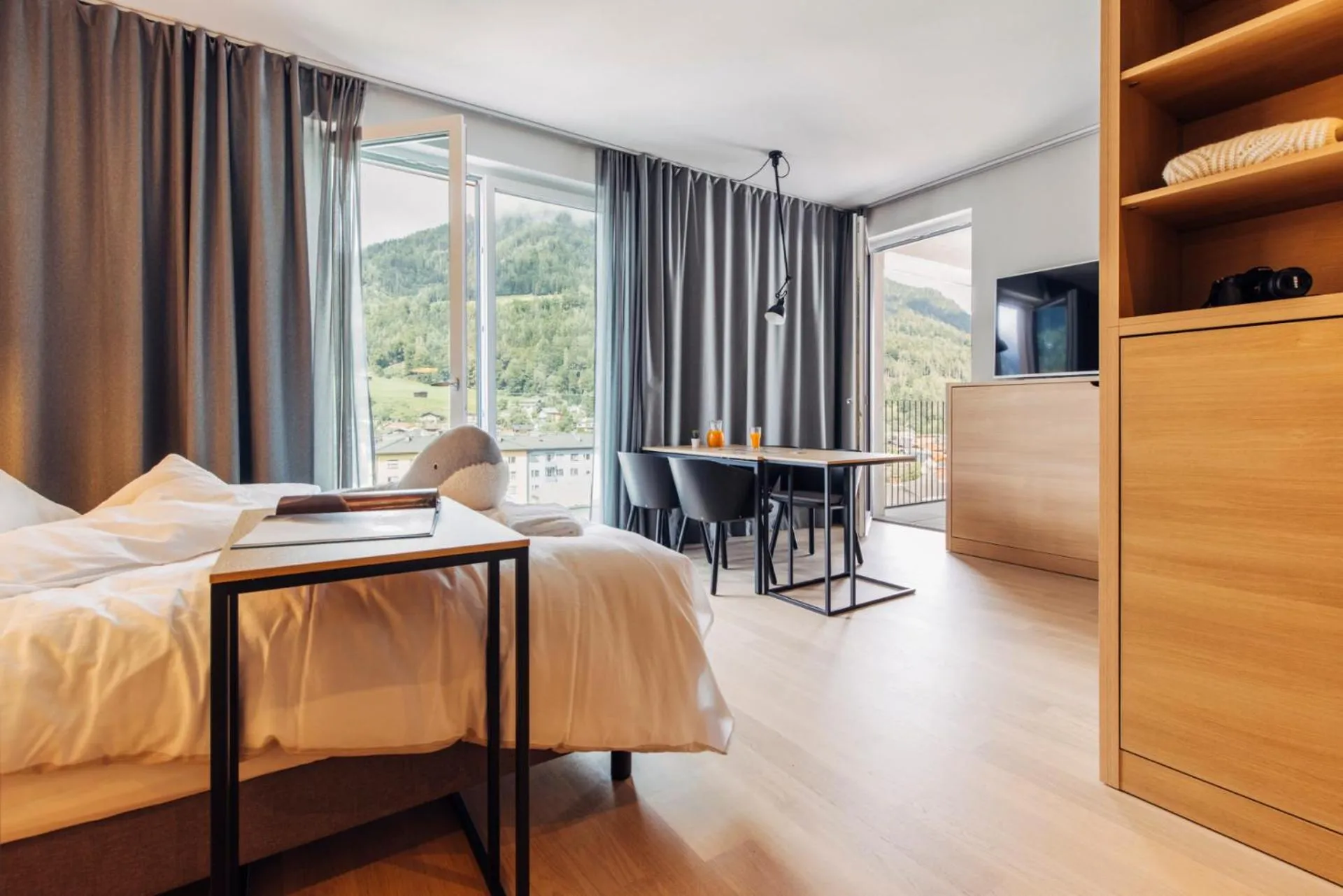 Photo of the whole room, Bed in harry's home Bischofshofen hotel & apartments