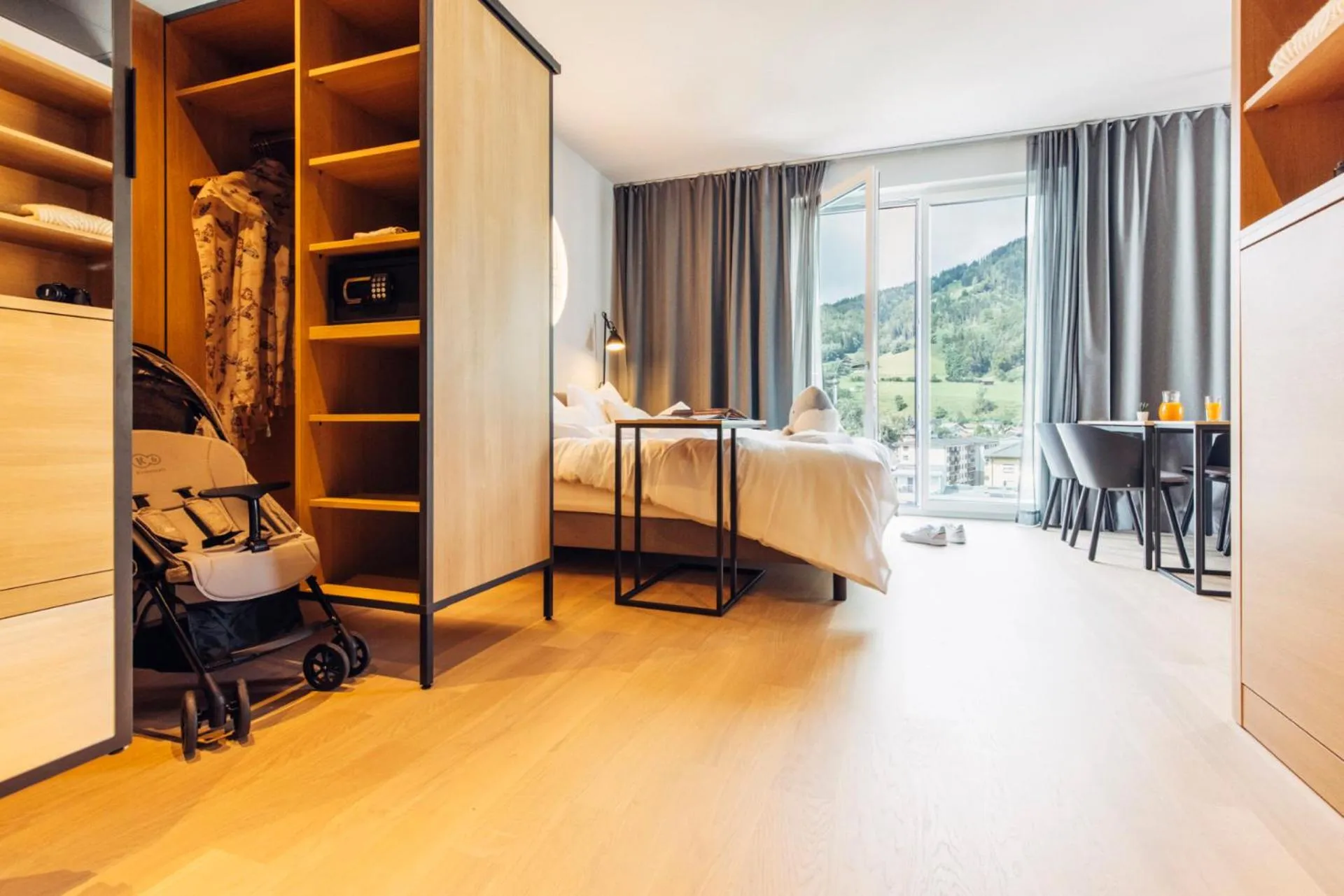 Photo of the whole room, Bed in harry's home Bischofshofen hotel & apartments