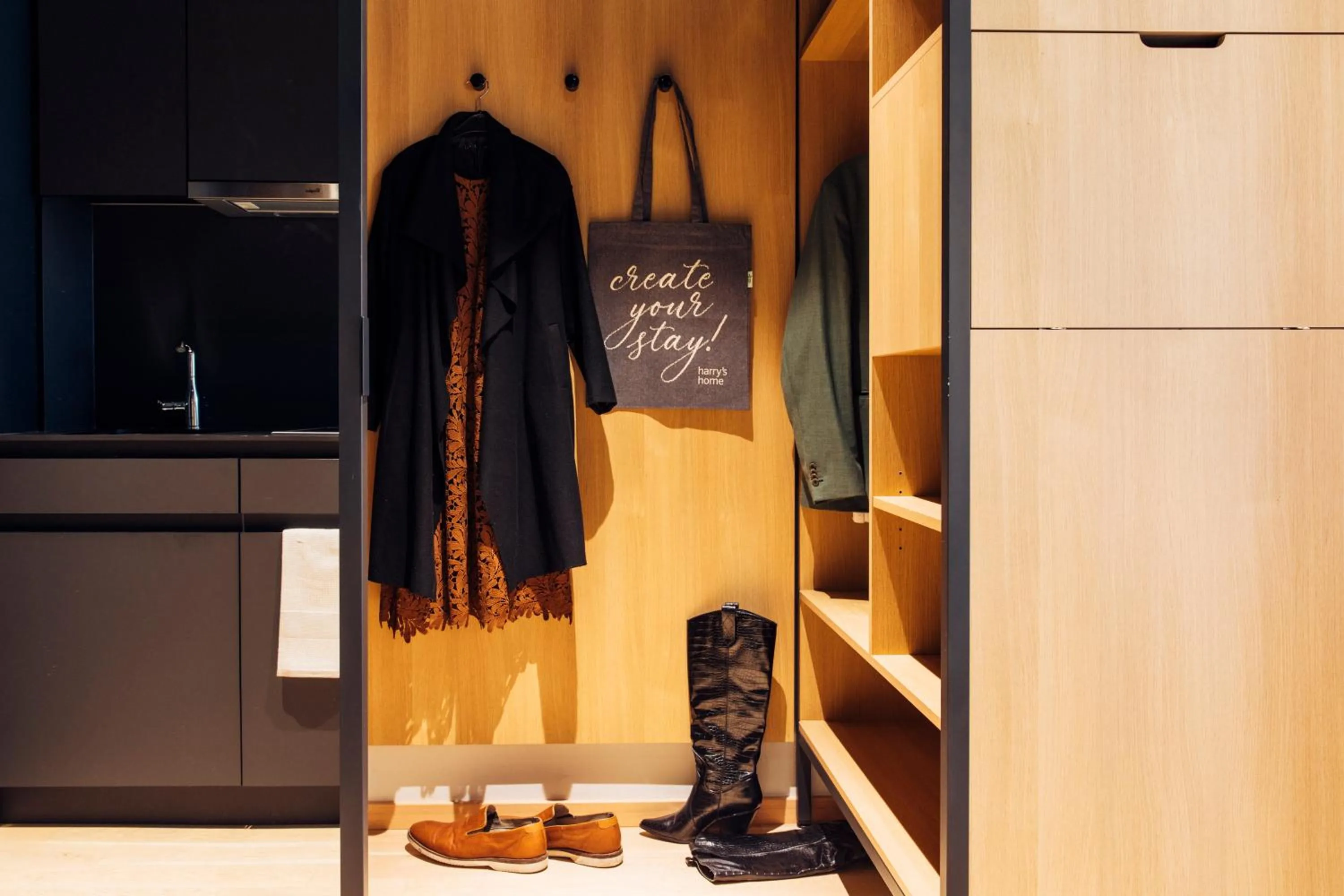 wardrobe in harry's home Bischofshofen hotel & apartments