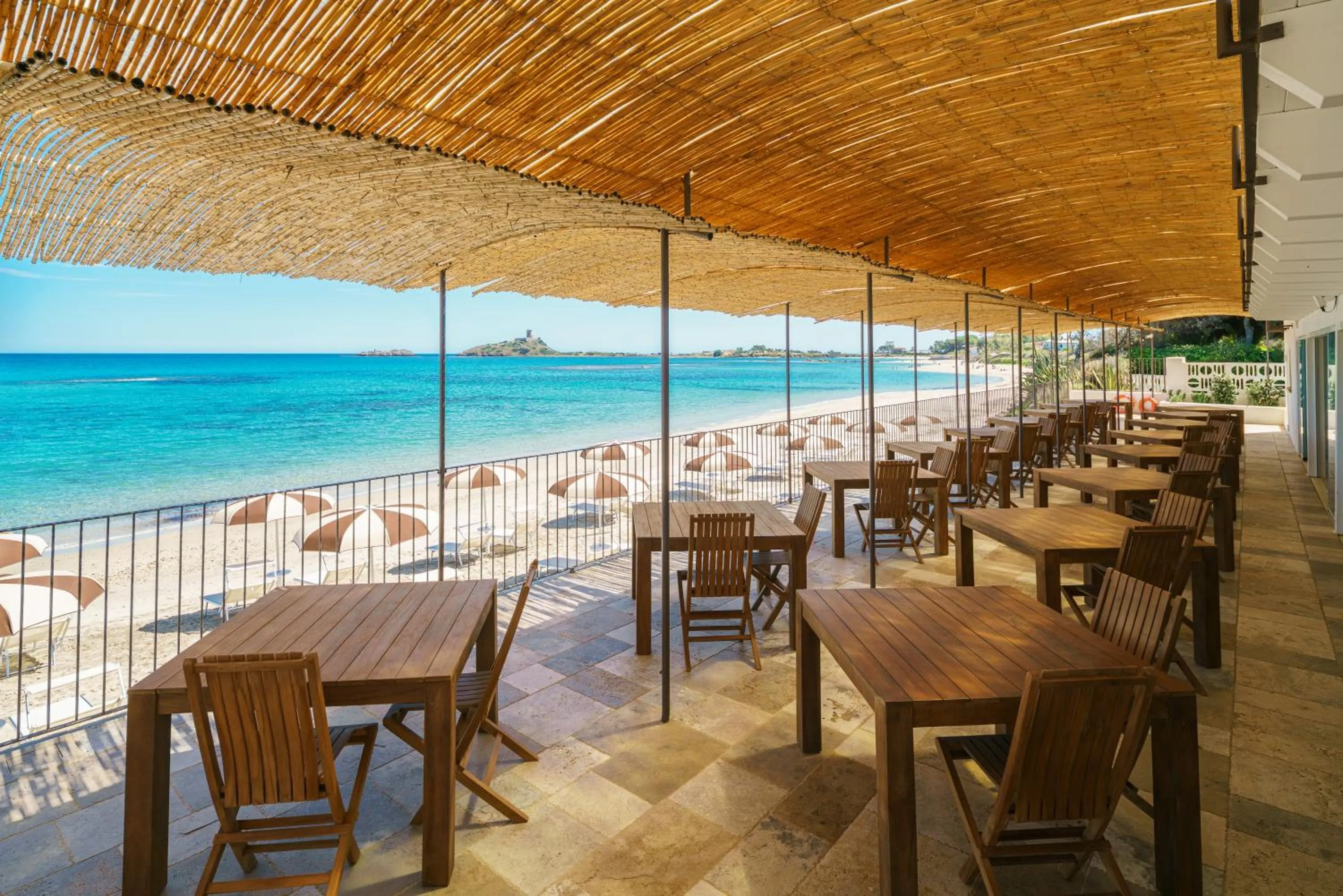 Restaurant/places to eat in Sant Efis Hotel