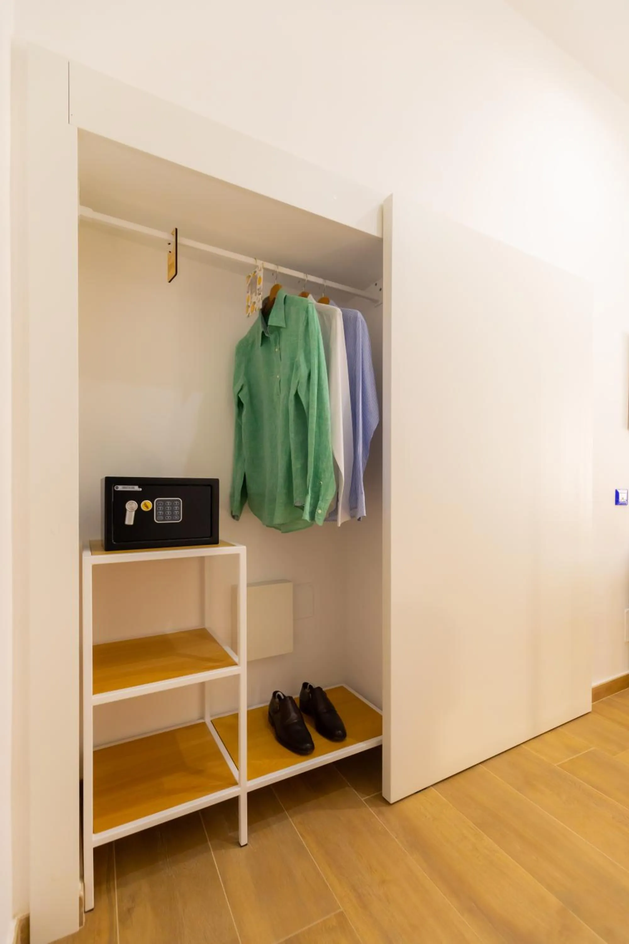 wardrobe in Le Meraviglie Di Napoli