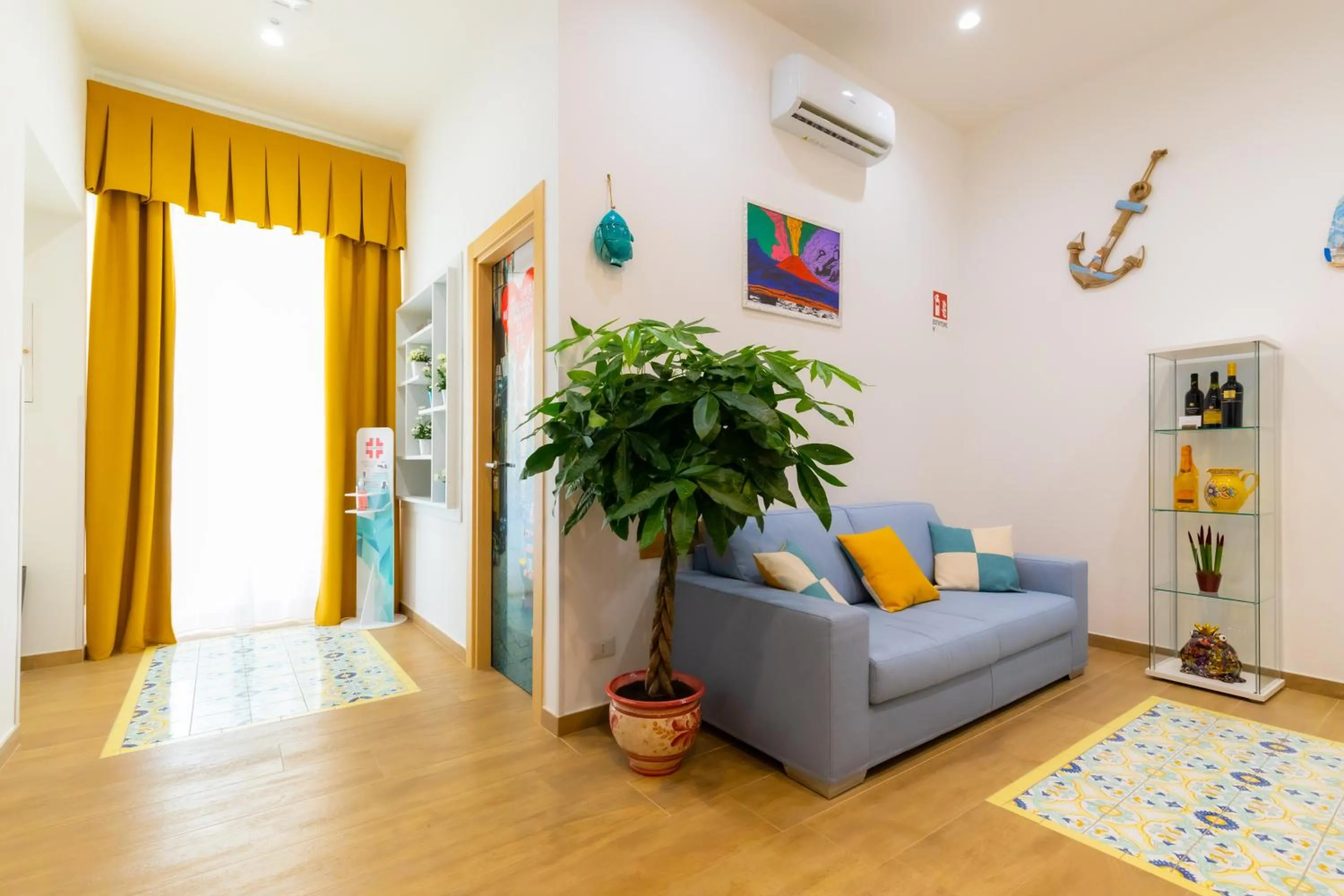 Lobby or reception in Le Meraviglie Di Napoli