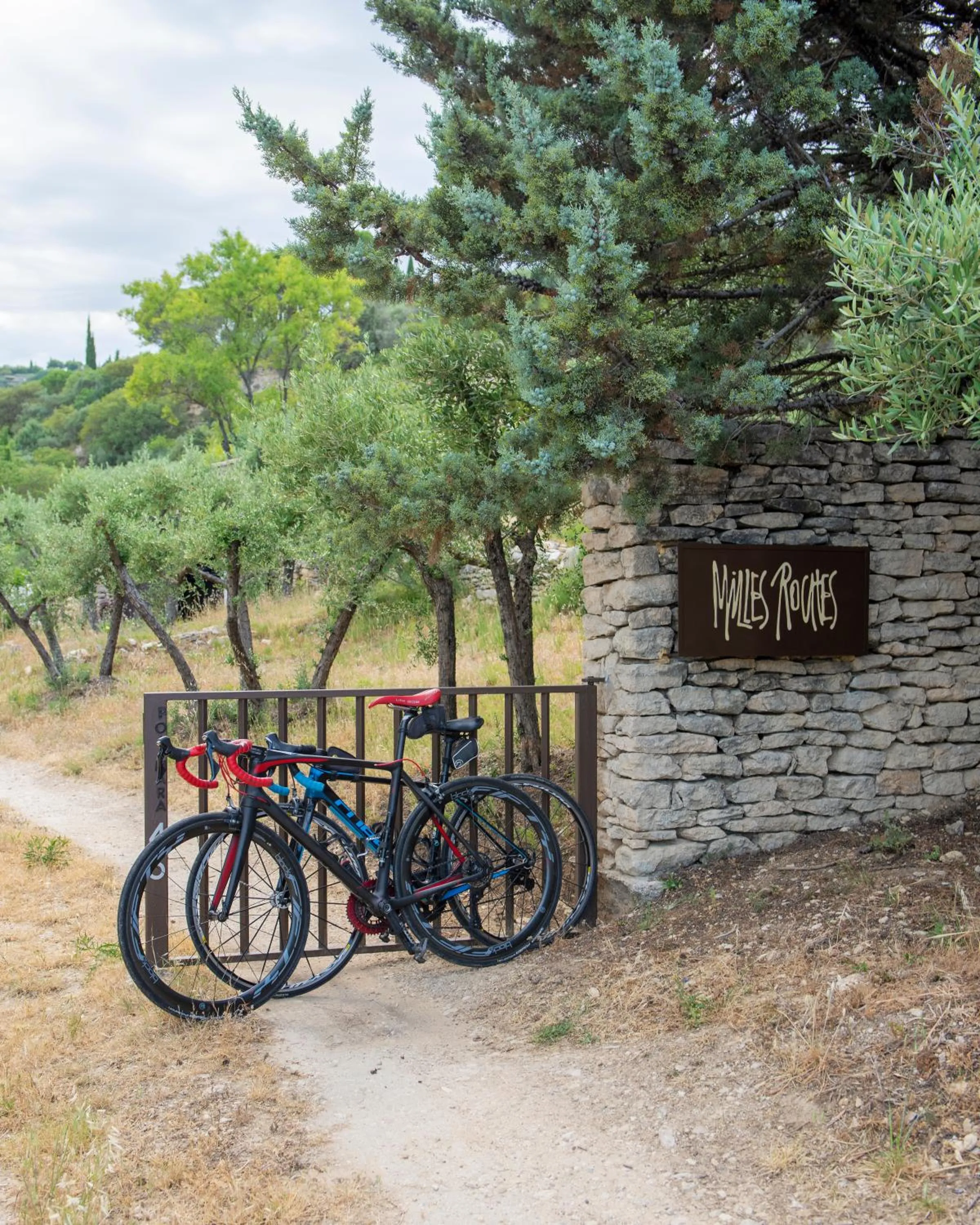 Property logo or sign in Les Milles Roches