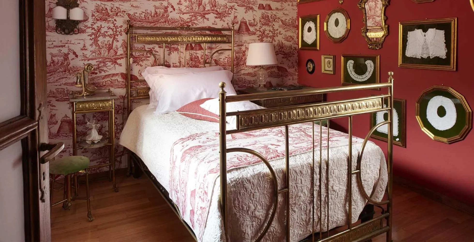 Bedroom, Bed in Country House La Bursch