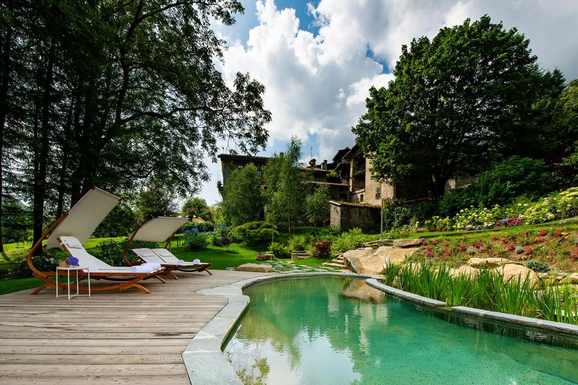 Swimming pool in Country House La Bursch