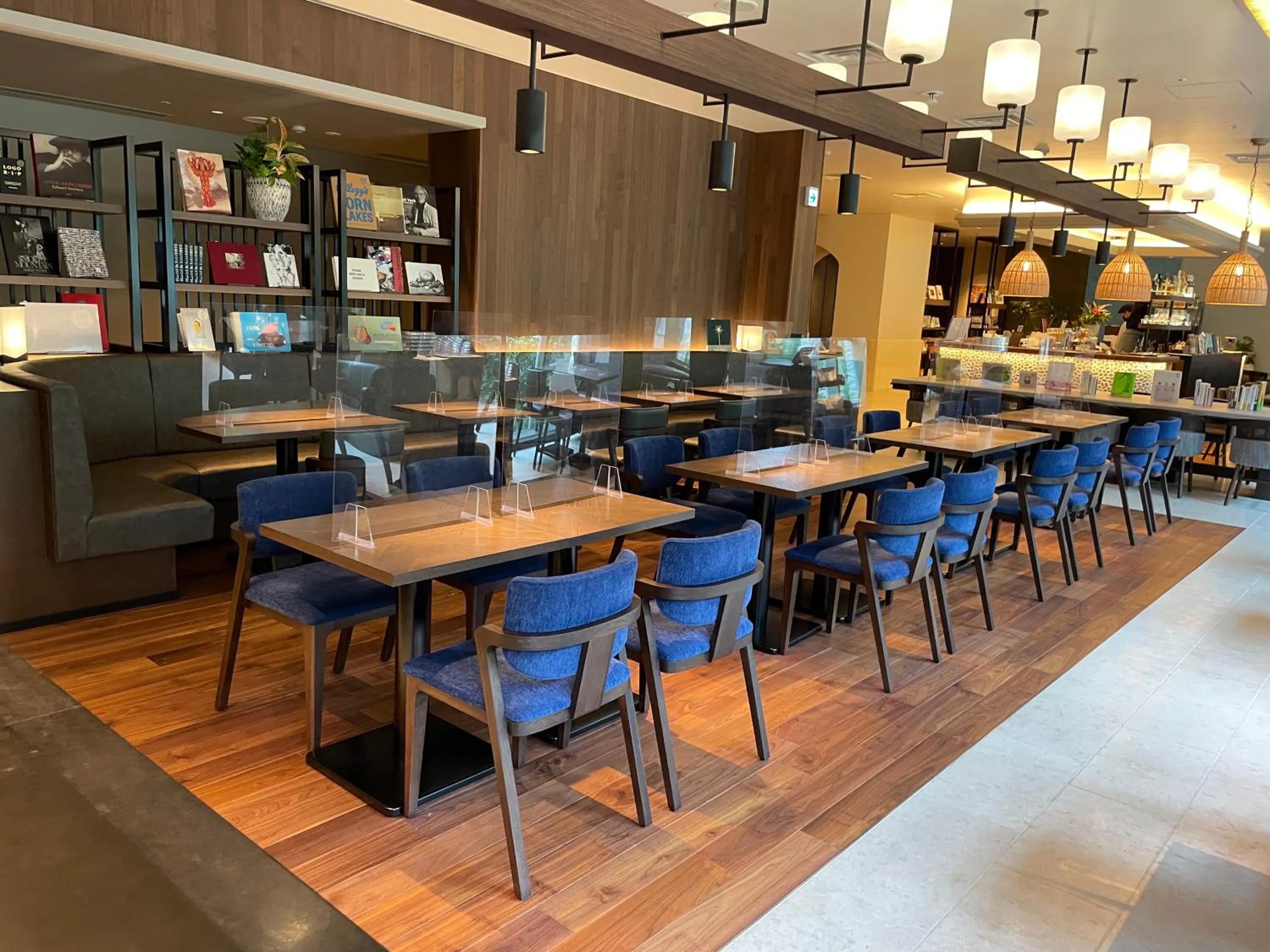 Restaurant/places to eat in Hotel Resol Trinity Naha