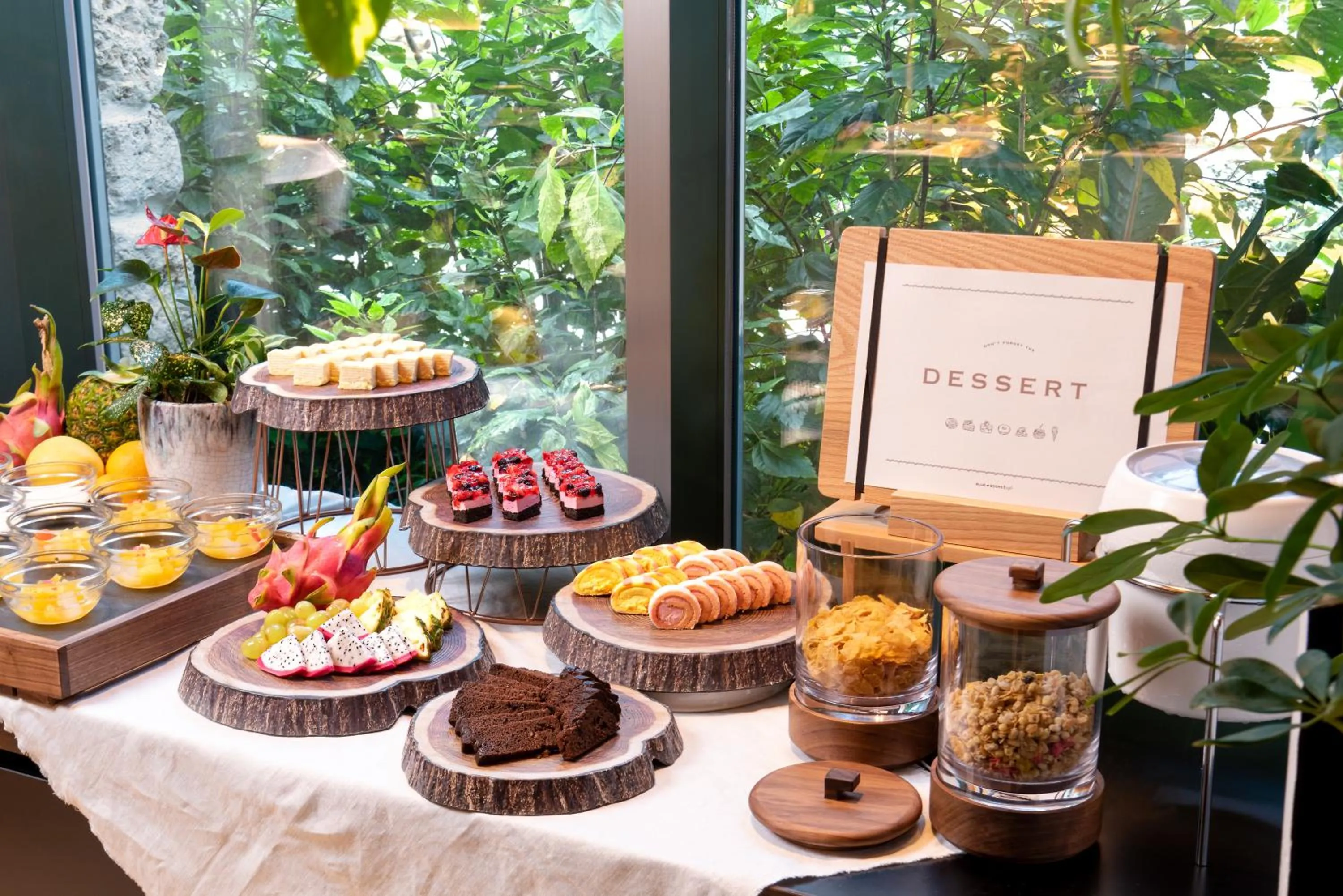 Restaurant/places to eat in Hotel Resol Trinity Naha