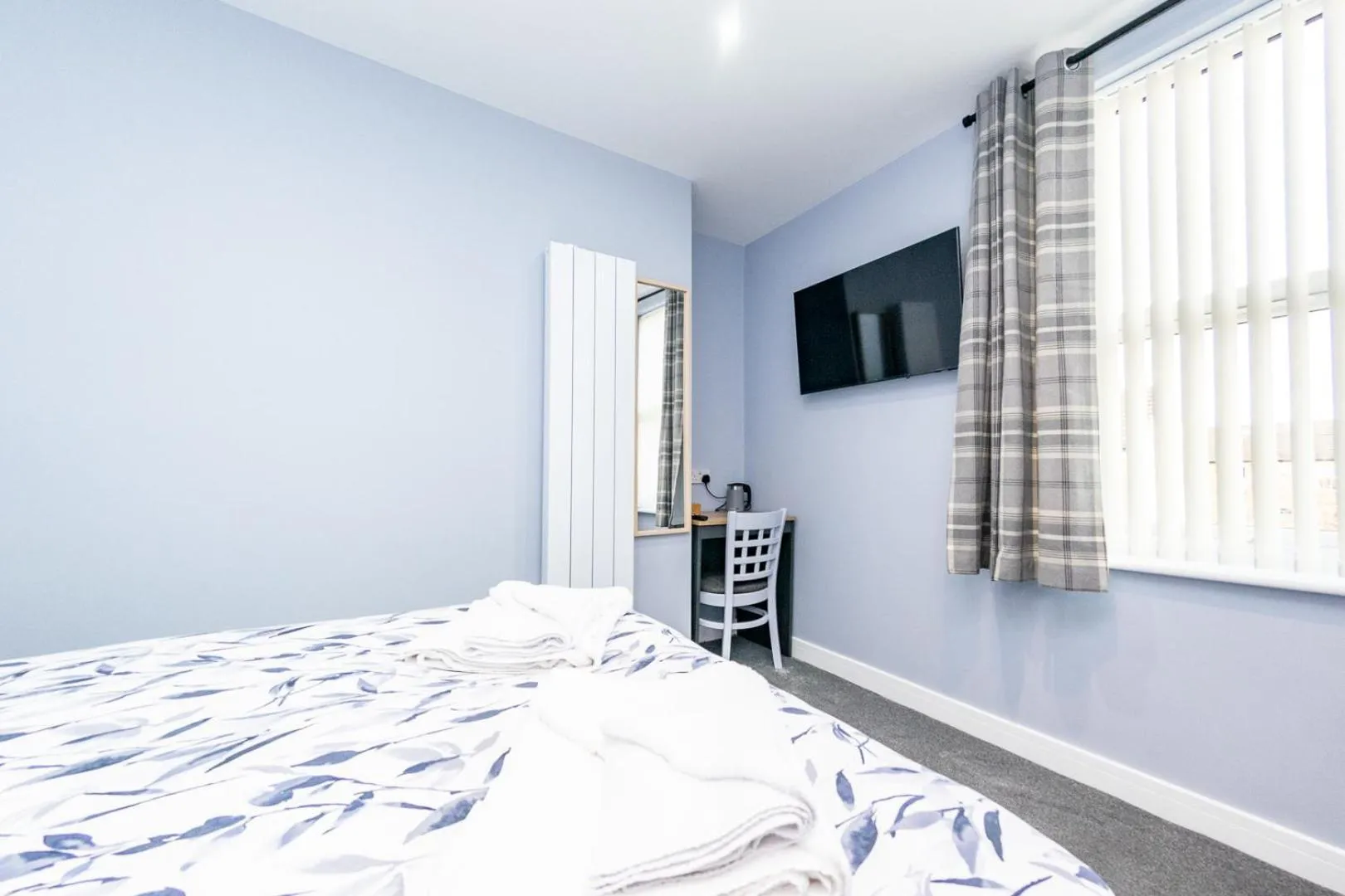 Bedroom, Bed in The Halfway House Inn