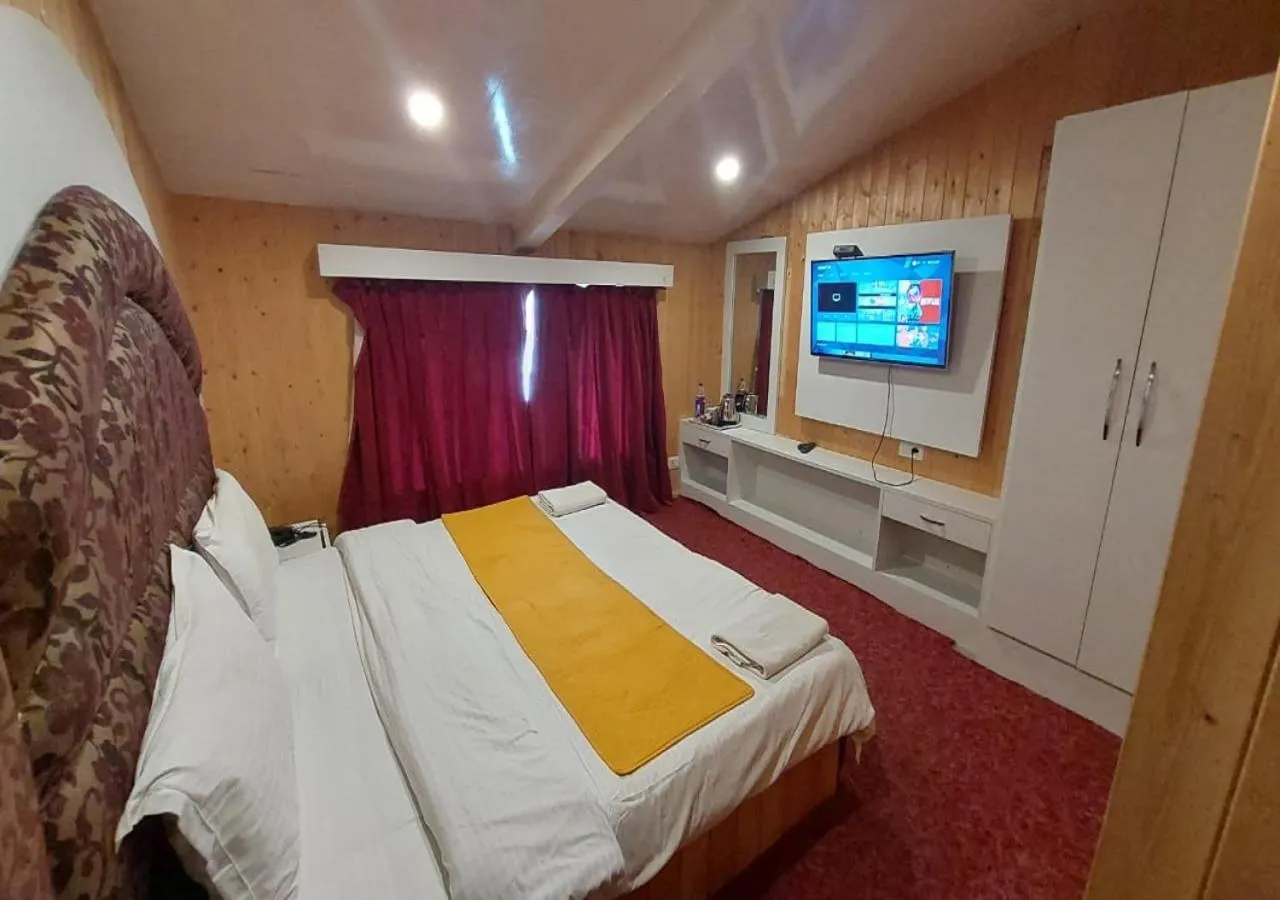 View (from property/room) in Hotel Outlook