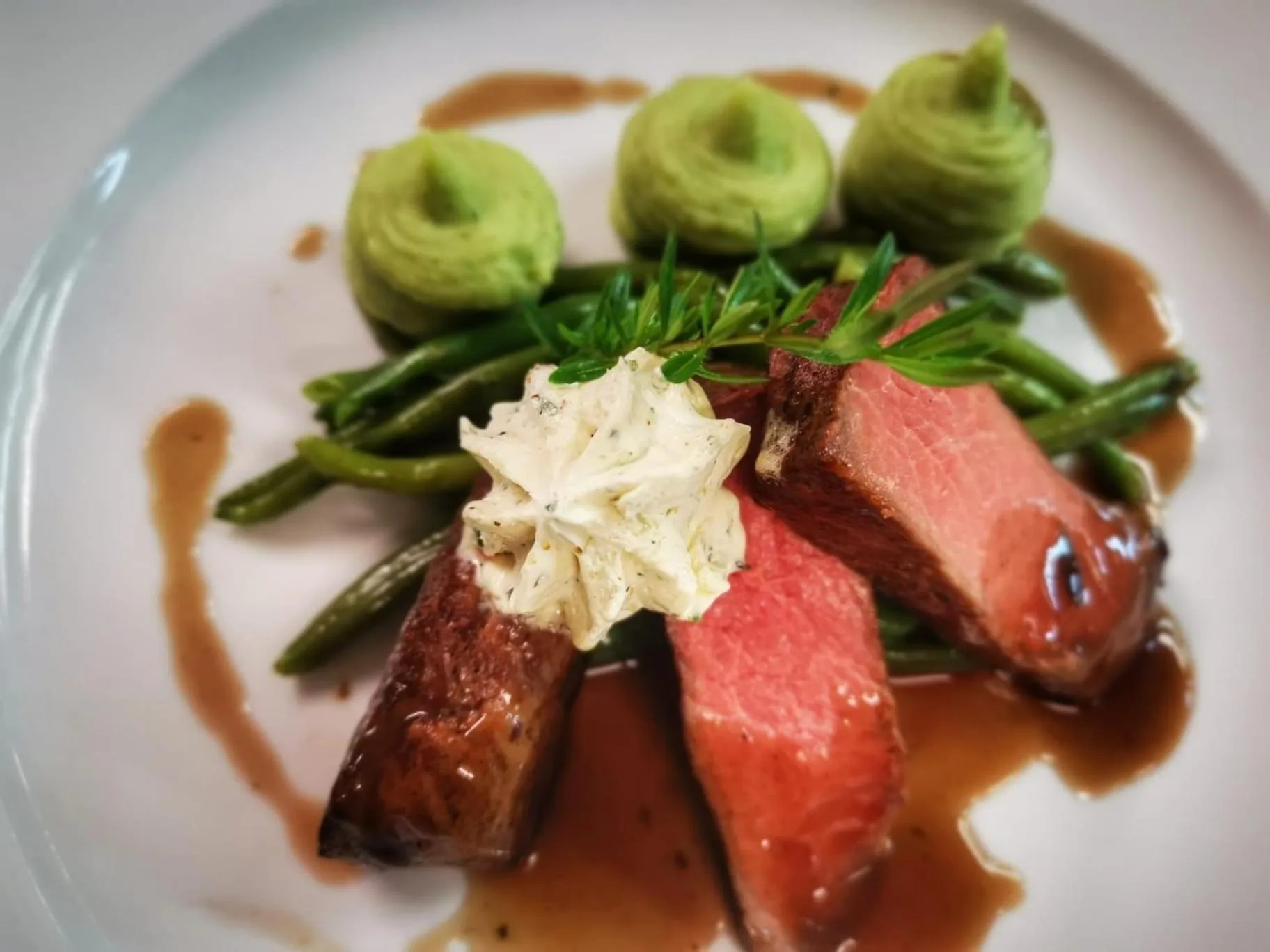 Restaurant/places to eat in Hotel Bellevue - Traditional Swiss Hideaway