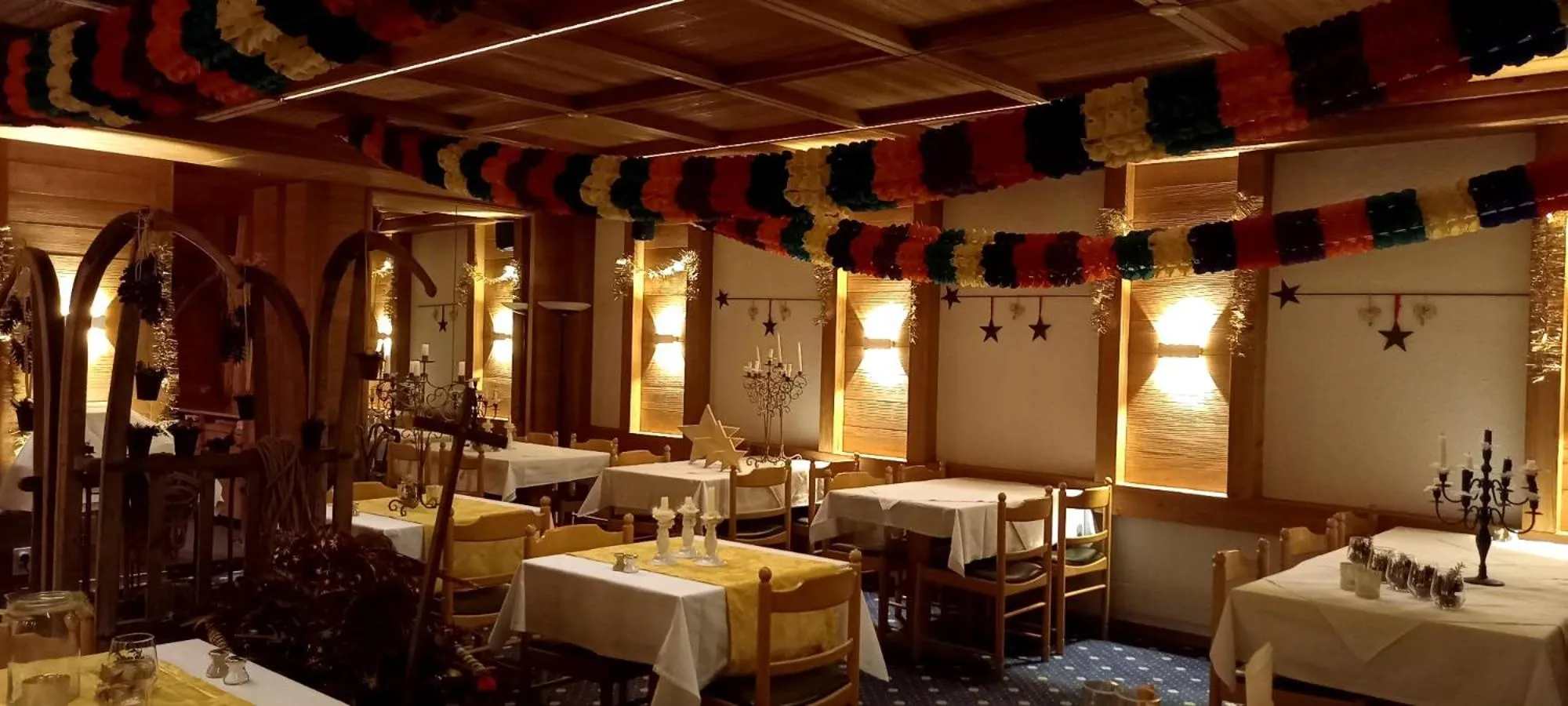 Restaurant/places to eat in Hotel Bellevue - Traditional Swiss Hideaway