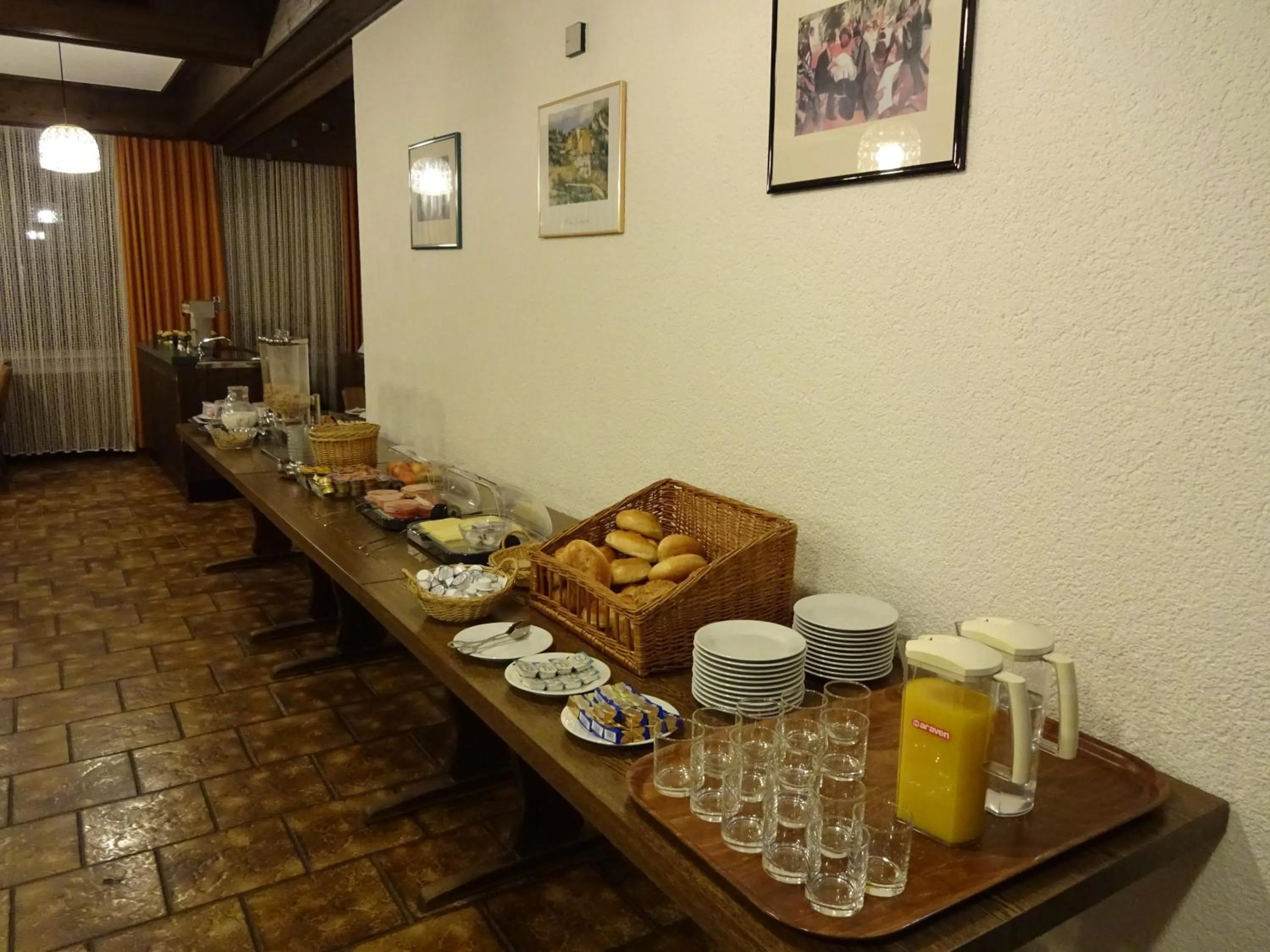 Continental breakfast in Gasthof Hotel Zum Ross