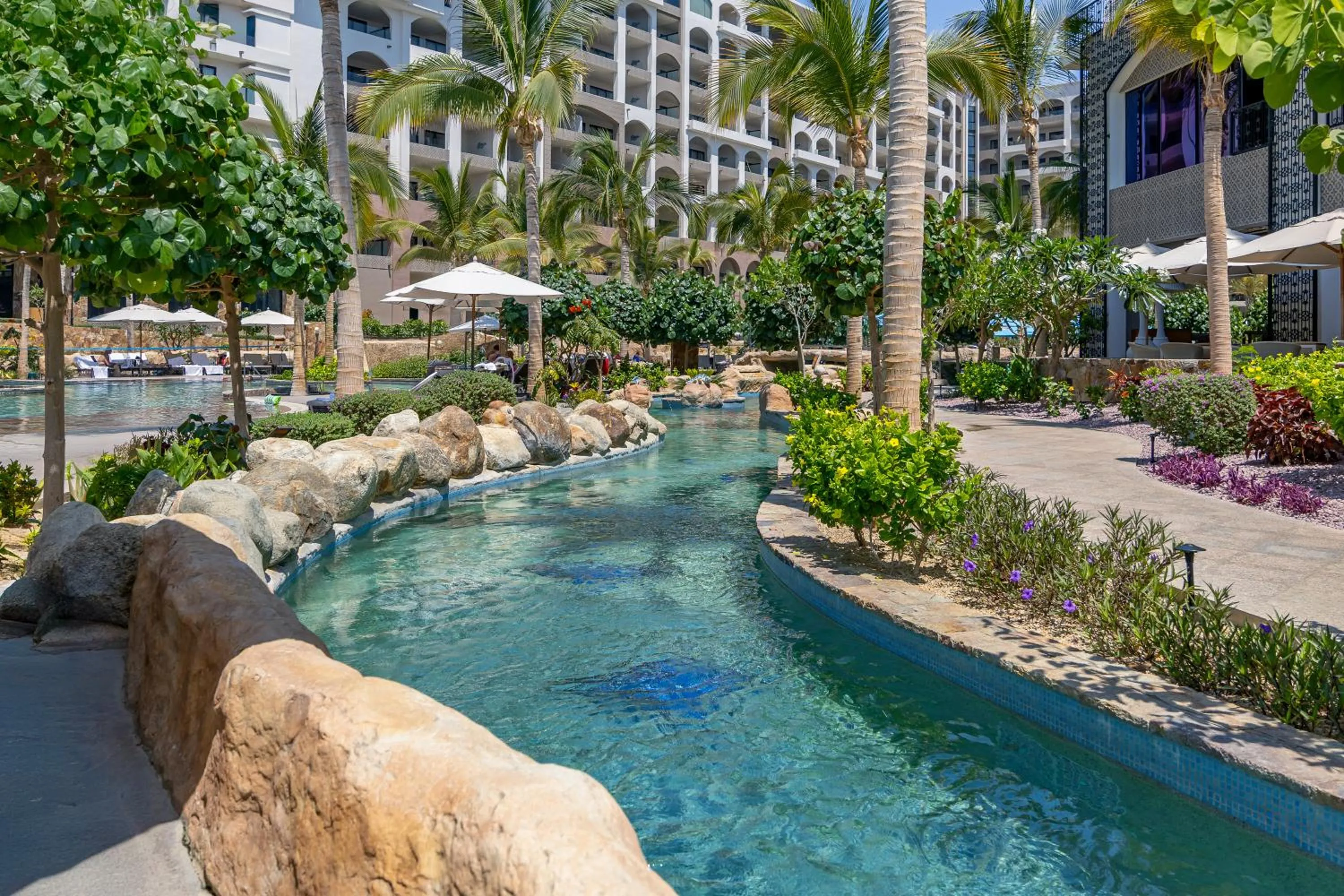 Swimming pool in Villa La Valencia Beach Resort & Spa Los Cabos