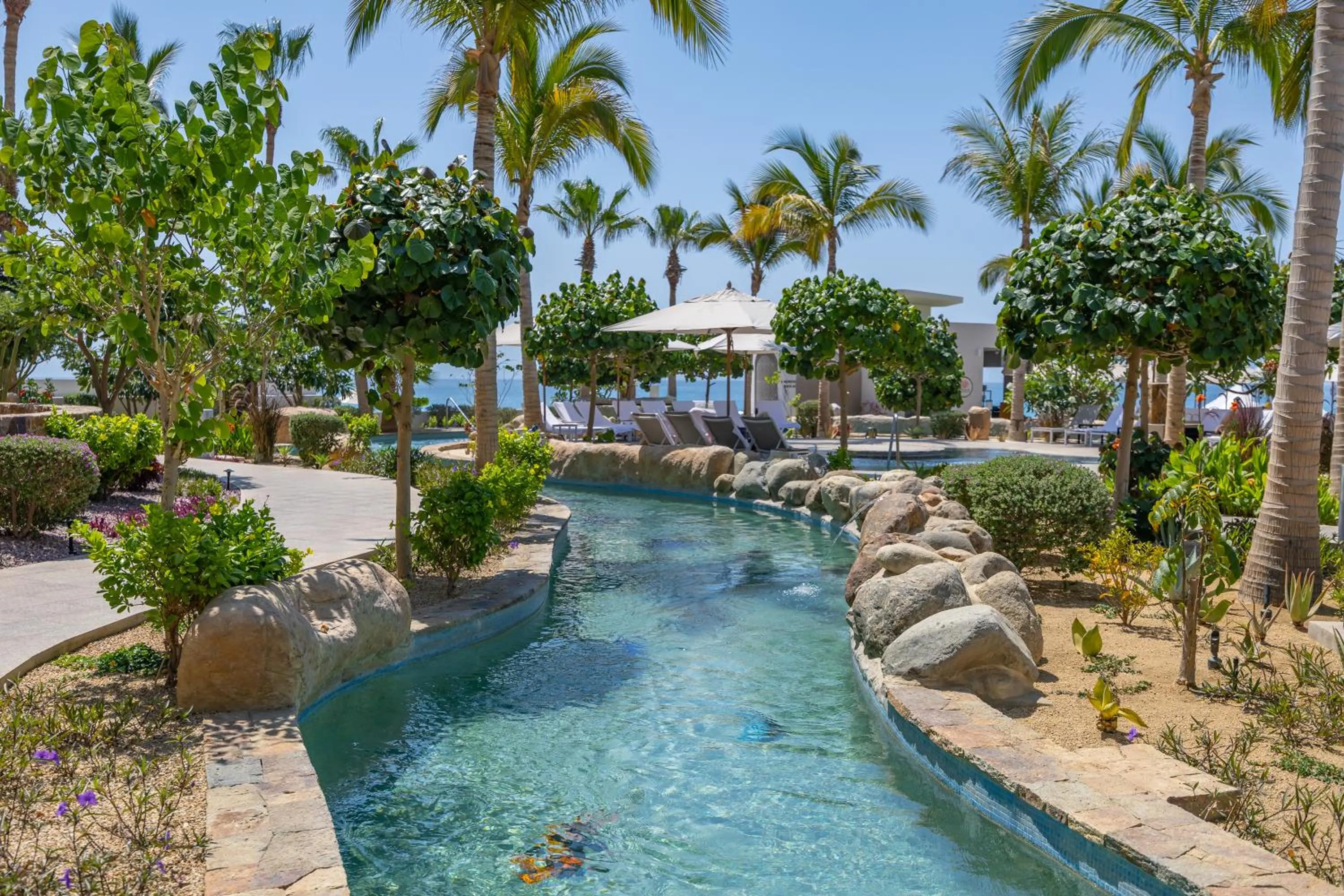 Swimming pool in Villa La Valencia Beach Resort & Spa Los Cabos
