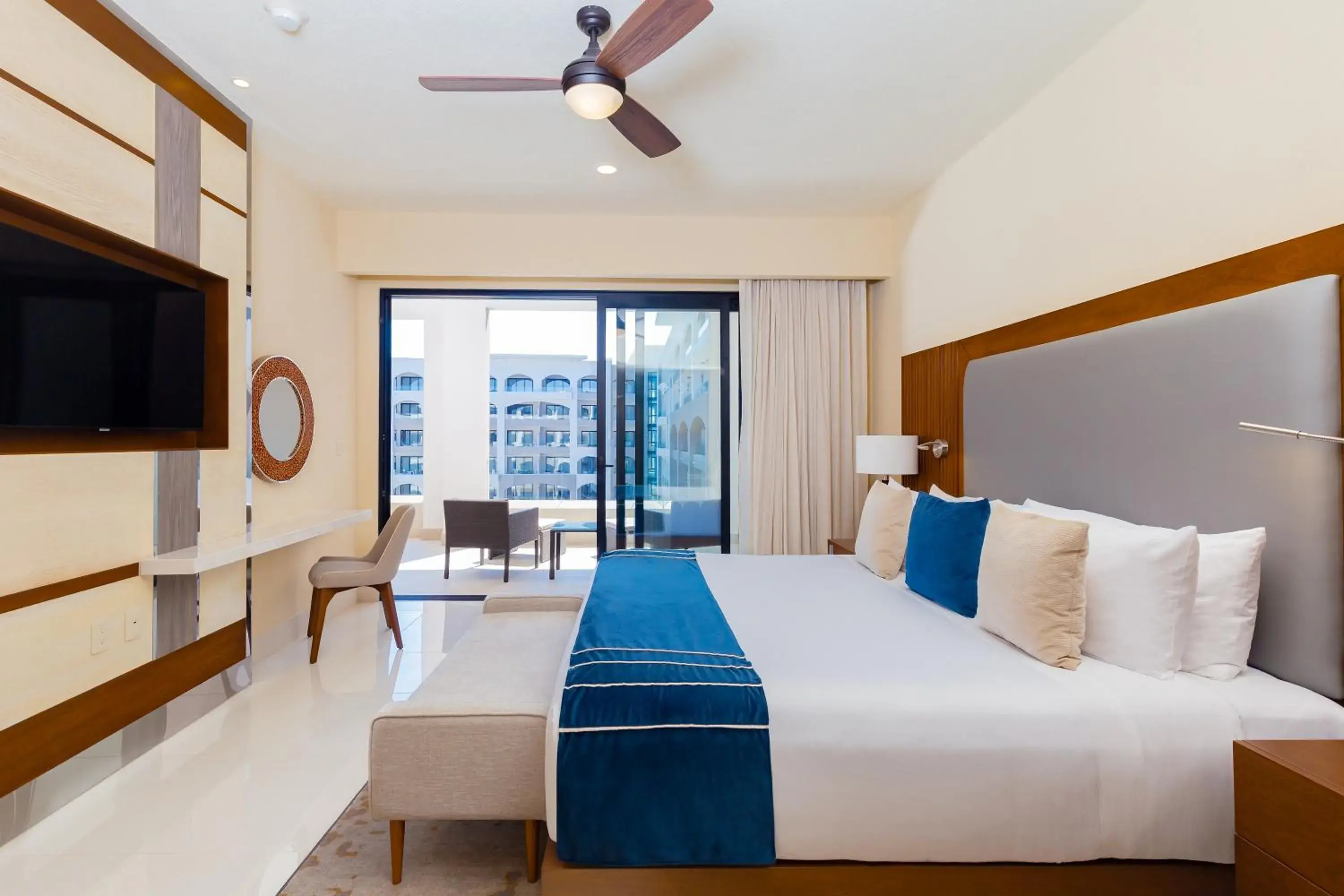 One Bedroom Suite Pool View in Villa La Valencia Beach Resort & Spa Los Cabos One Bedroom Suite Pool View in Villa La Valencia Beach Resort & Spa Los Cabos