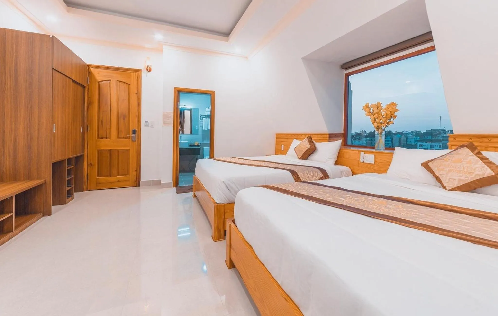 Bed in Hoàng Yến Villa Dalat