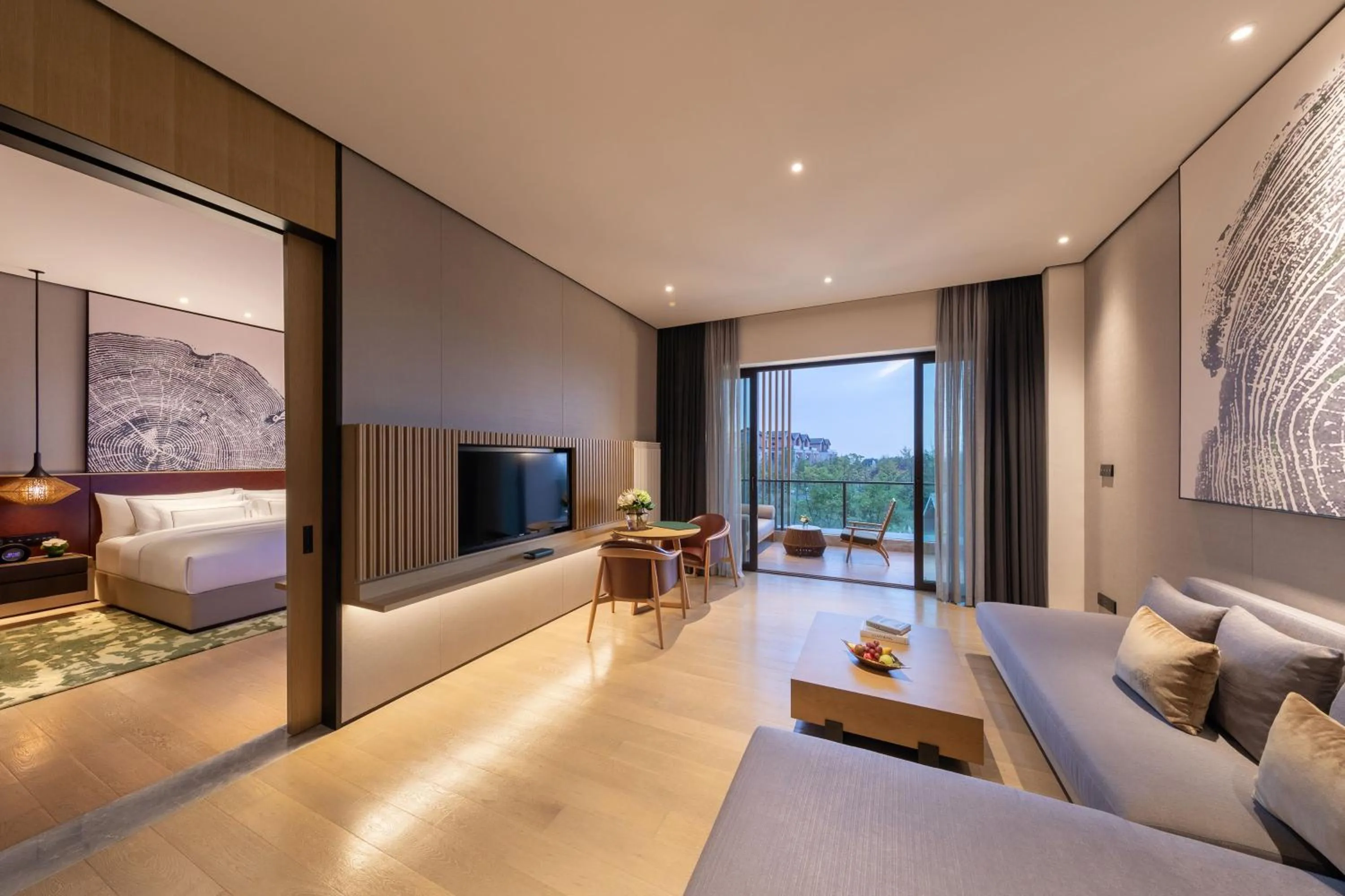 Living room, Bed in Melia Chongqing