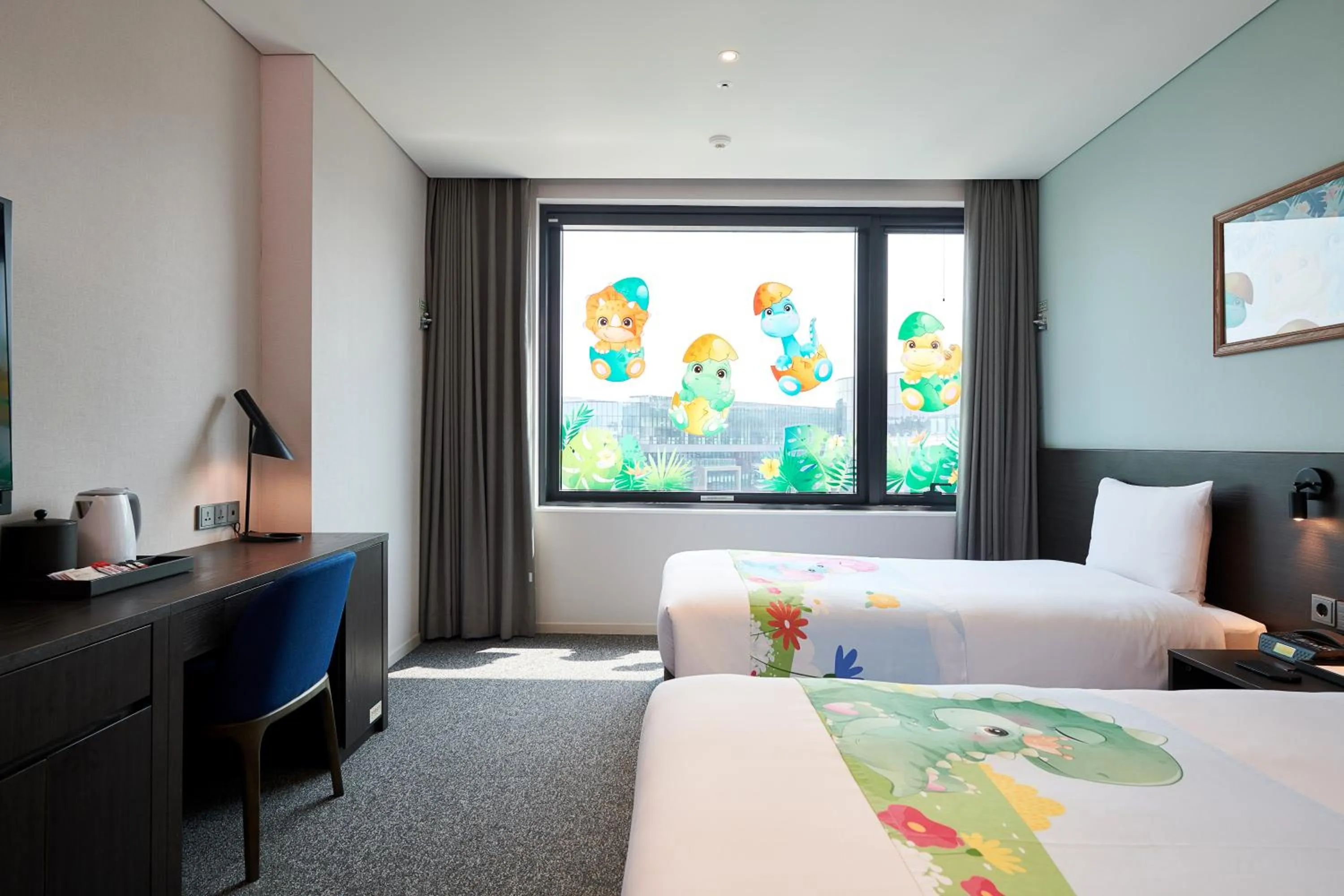 Bed in Nine Tree by Parnas Seoul Pangyo