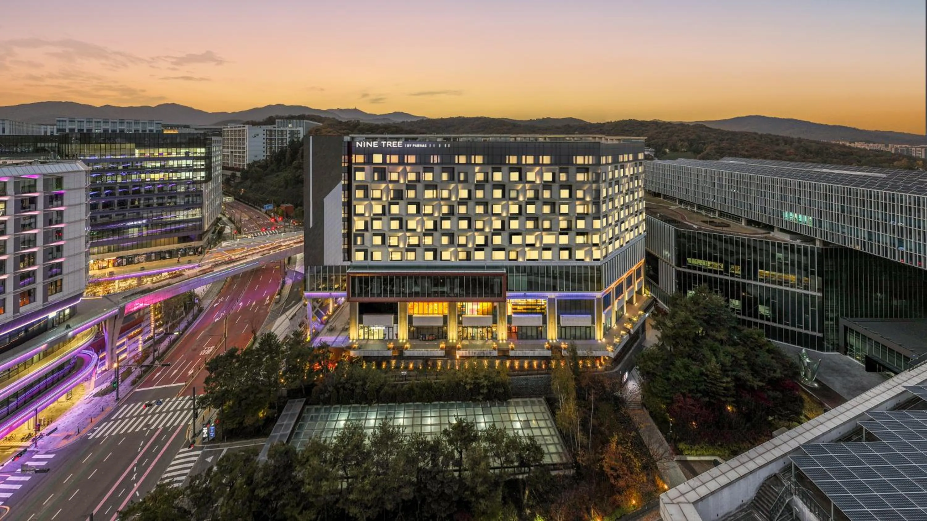 Property building in Nine Tree by Parnas Seoul Pangyo