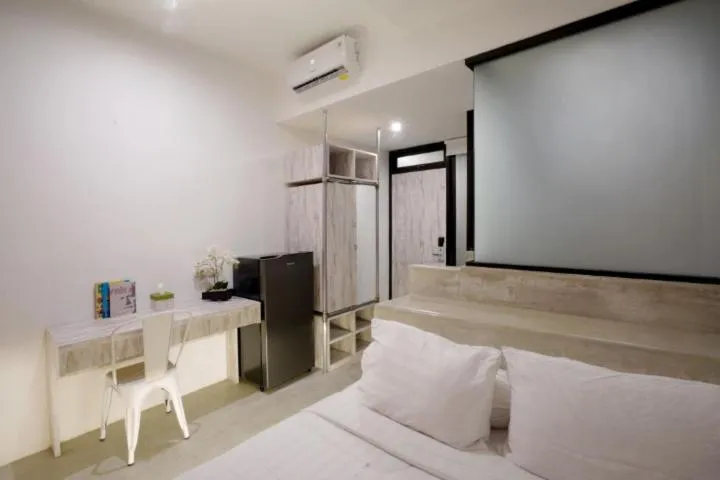 Bed in DPARAGON POGUNG F