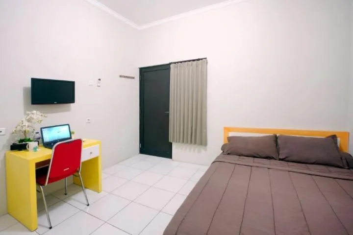 Bed in DPARAGON IJEN NIRWANA