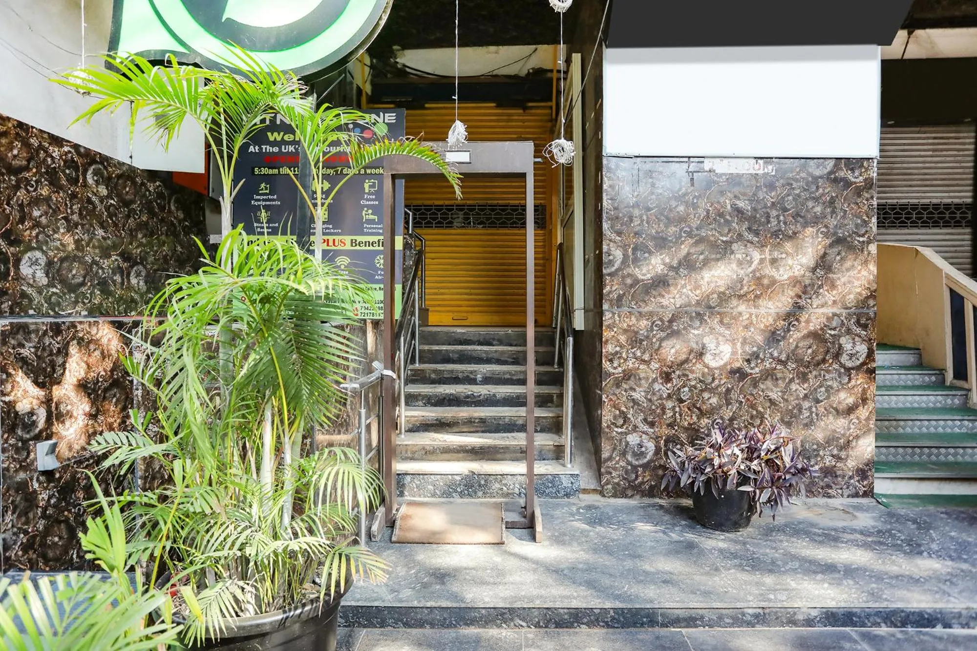 Facade/entrance in Comfy Stay Hotels 2nd Floor