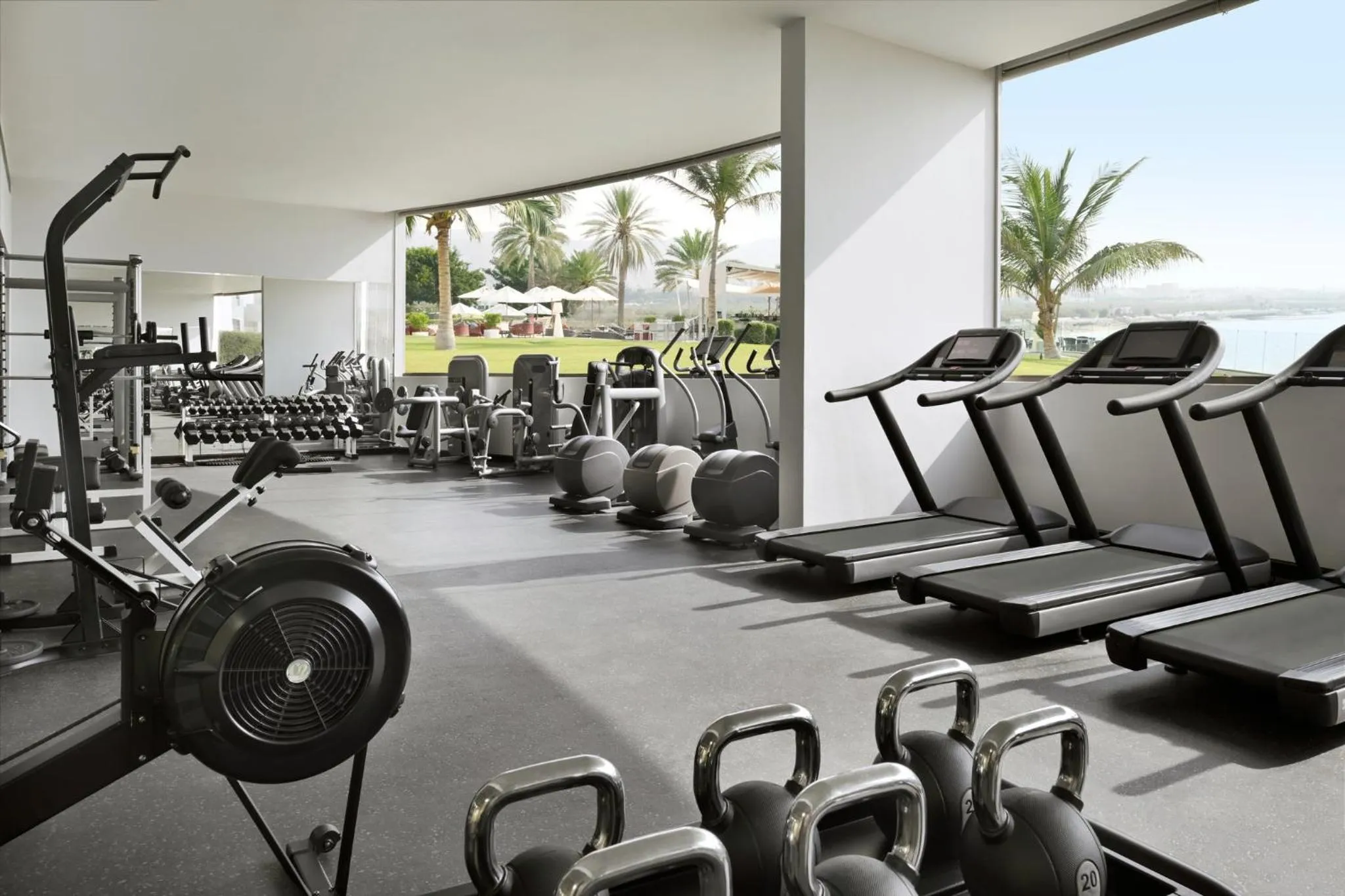 Fitness centre/facilities in Crowne Plaza Muscat by IHG