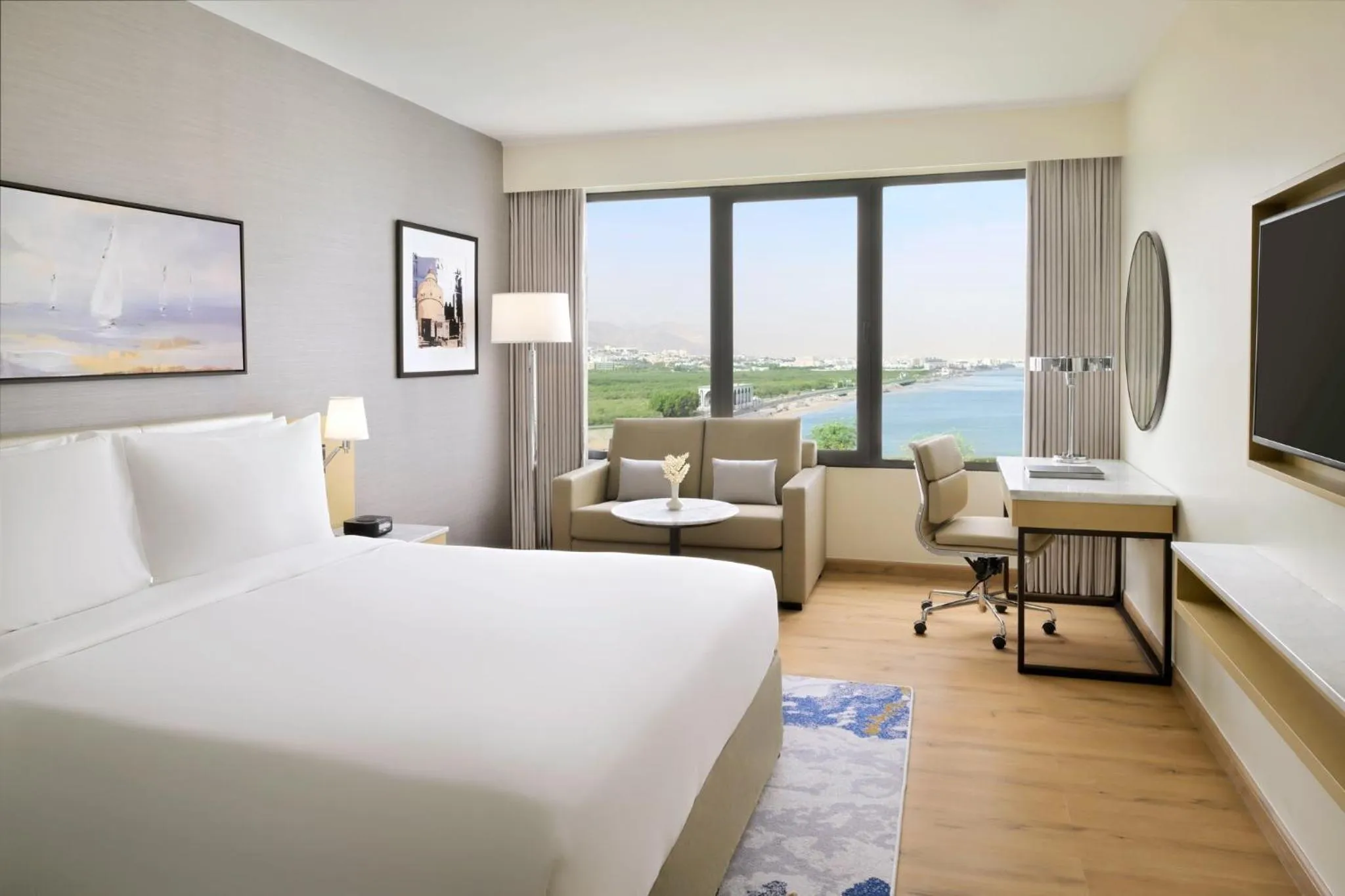 Photo of the whole room, Bed in Crowne Plaza Muscat by IHG