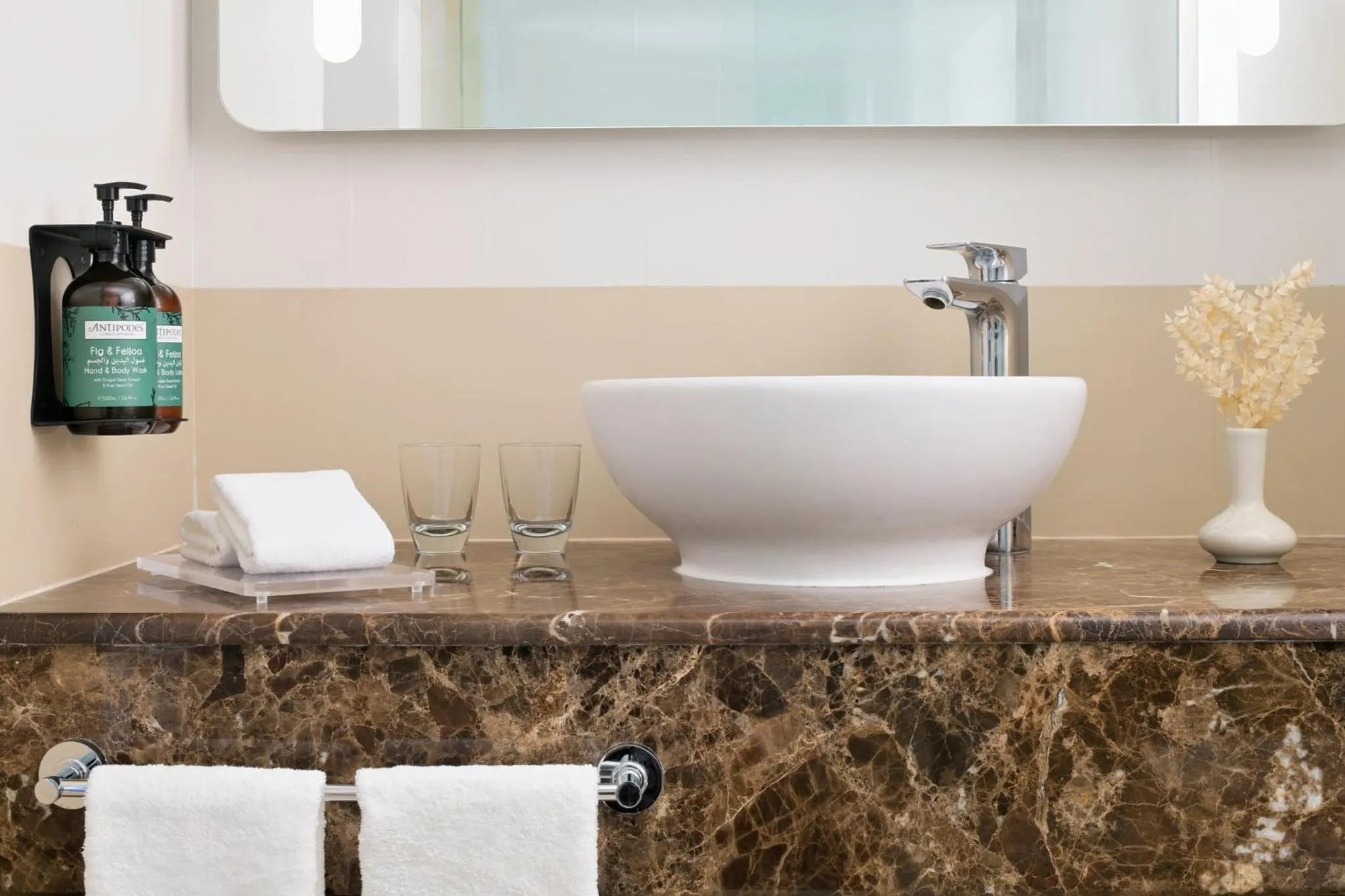 Photo of the whole room in Crowne Plaza Muscat by IHG